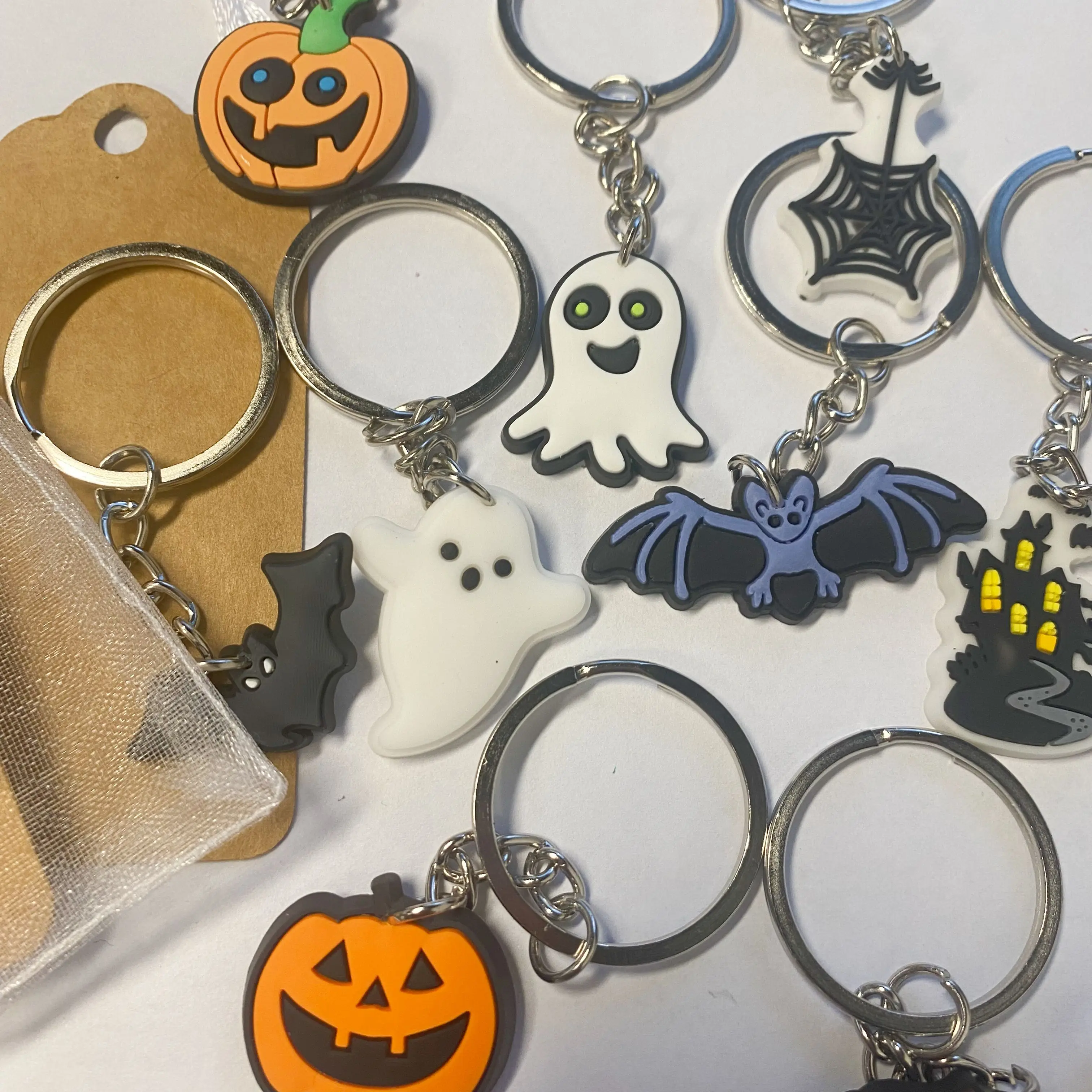 12 Sets,Halloween Keychain Horror Keychain Skeleton Keychain Eyeball Pumpkin Ghost Skull Keychains for Halloween Party Favor