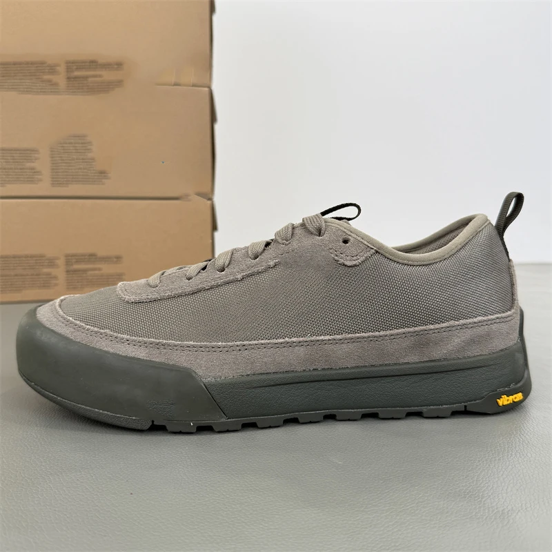 

2025 New Arrival Best-Selling Unisex Breathable Anti-Friction Durable Walking Shoes Casual Shoes with Superior Traction Excellent