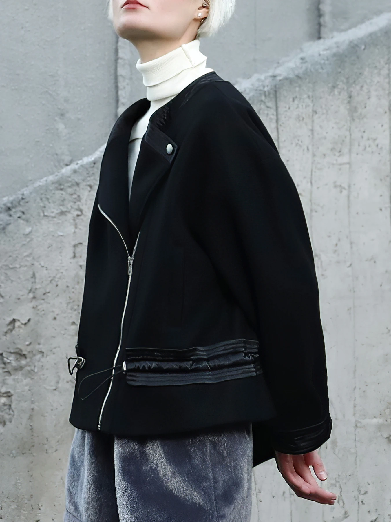 

Minimalist Black Woolen Motorcycle Jacket Women's Autumn Winter Zipper Design Korean Style Cool Short Coat Polyester Fiber