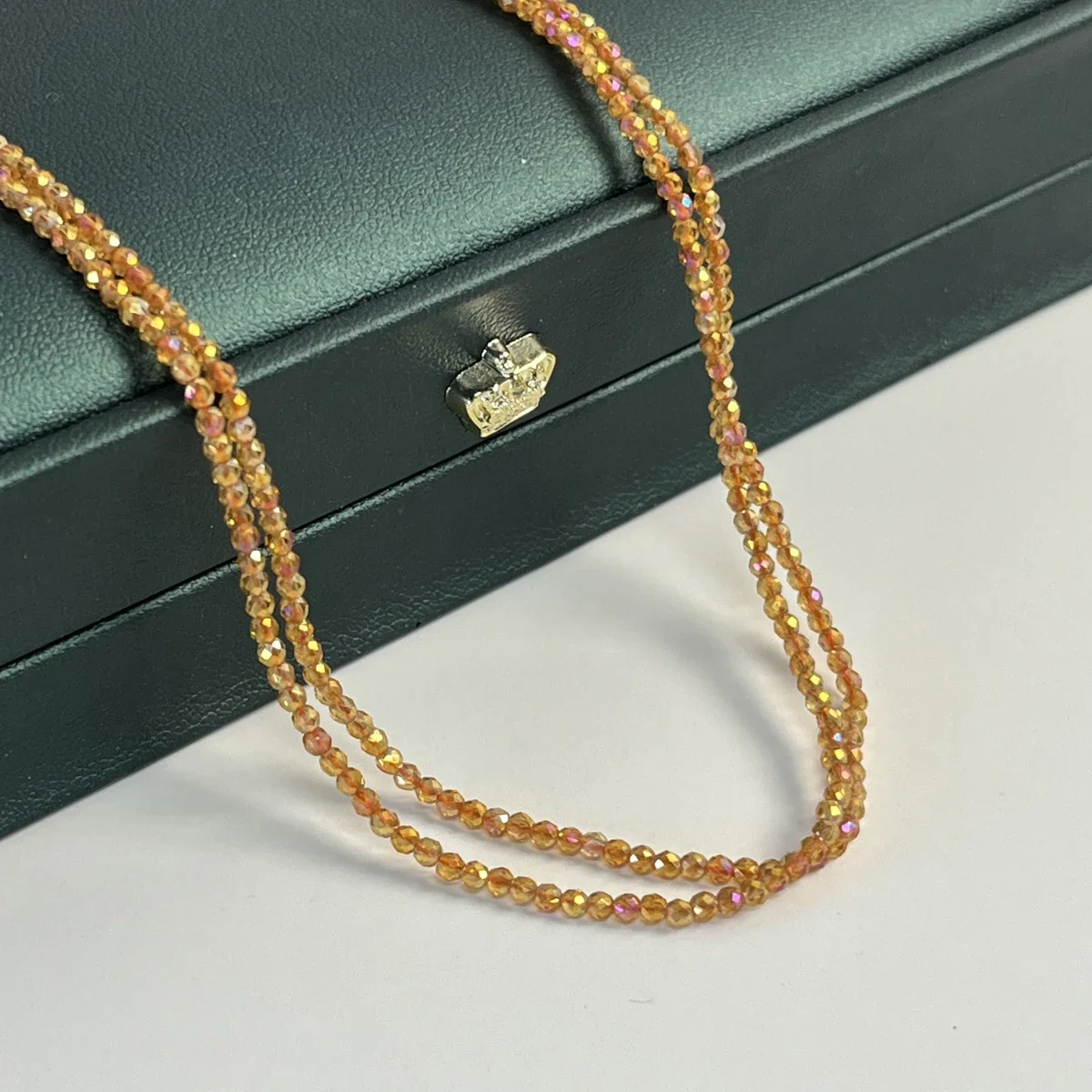 10 teile/satz 2/3mm Natürliche Beschichtete Spitzen Kristall Runde Abschnitt Glas Perlen für Schmuck Machen DIY Halskette armband Zubehör