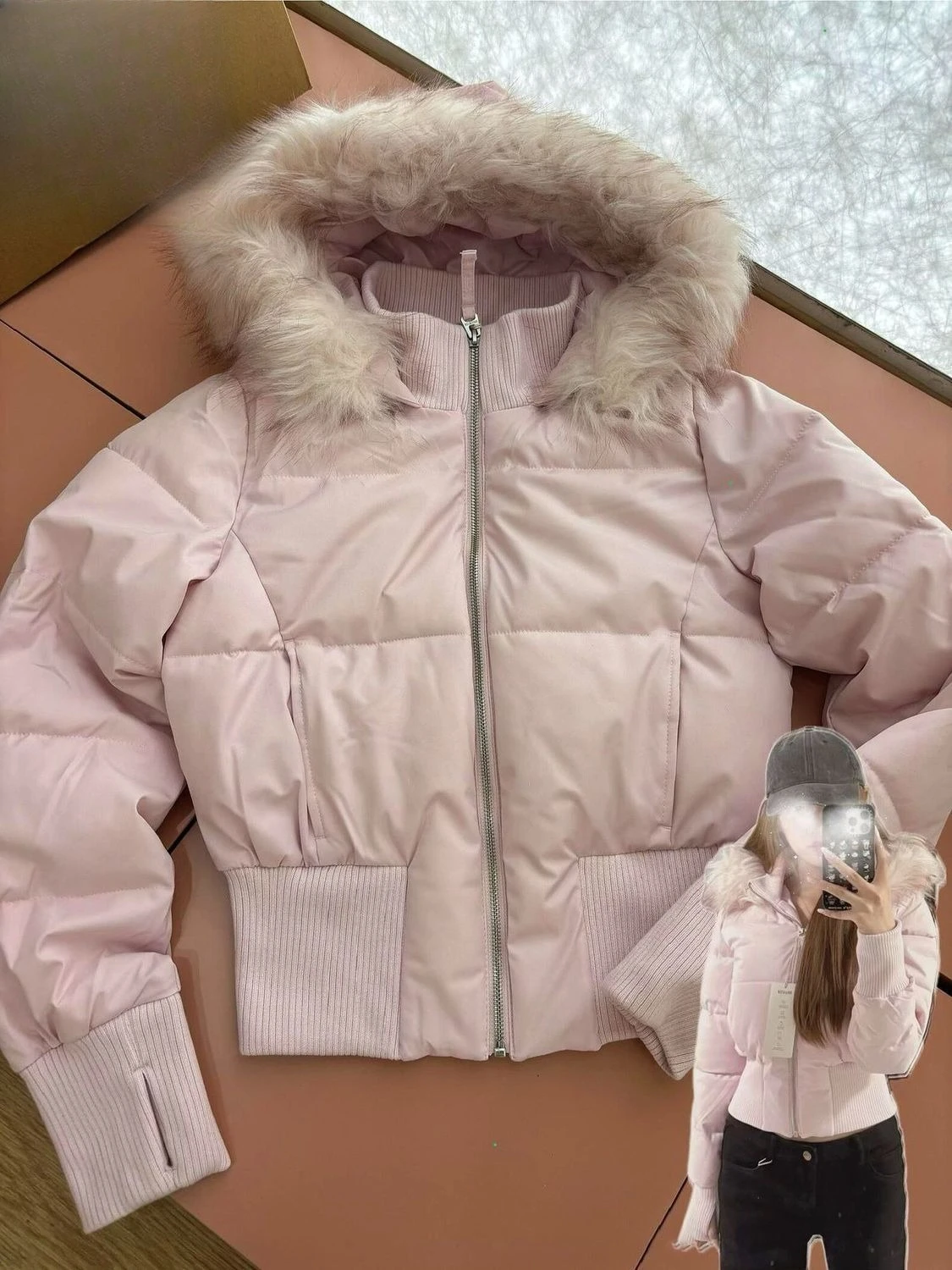 Dámská péřová bunda s americkým retro kožešinovým límcem a kapucí, krátká zimní slim fit teplá bunda, ležérní svrchní oblečení, parka, polstrované crop topy - náhled 2