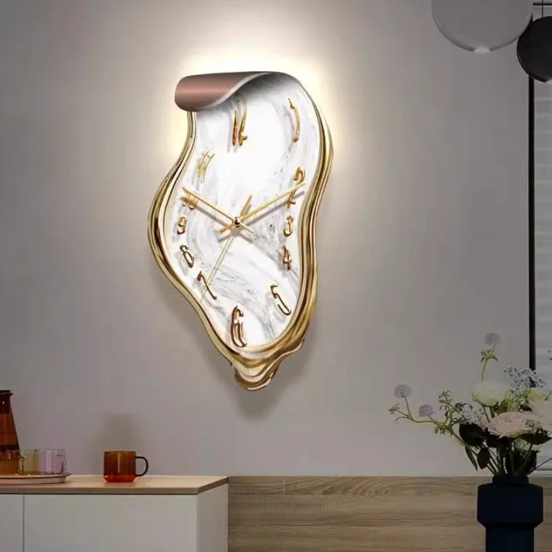 Art High End Modern Wall Clock Design Hands Fashion Frame Unusual Light Luxury Wall Clock Room Creative Designer Horloge Clocks