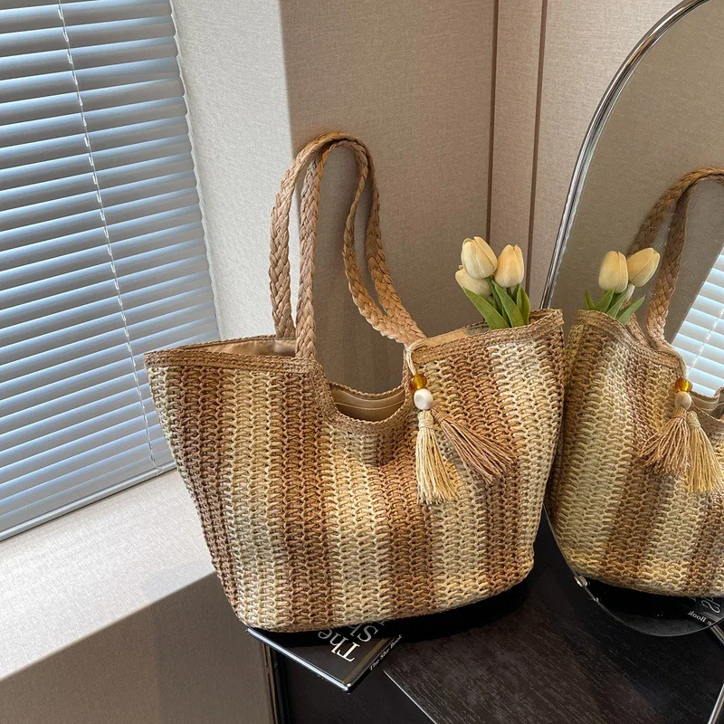 

2025 Summer Vertical Stripe Straw Bag Premium Woven Beach Tote Fashion Vacation Style Handheld Shoulder Bag Casual Nautical