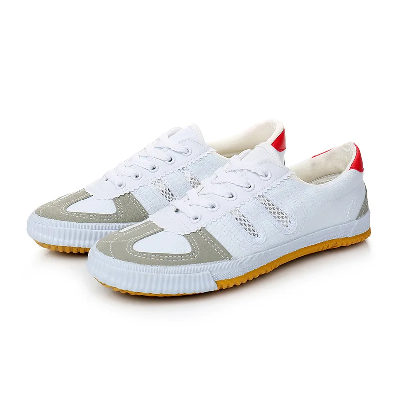 Large-sized Mesh Volleyball Shoes Outdoor Running Sneakers Martial Arts Canvas Shoes Anti-slip Training Shoes Track and Field