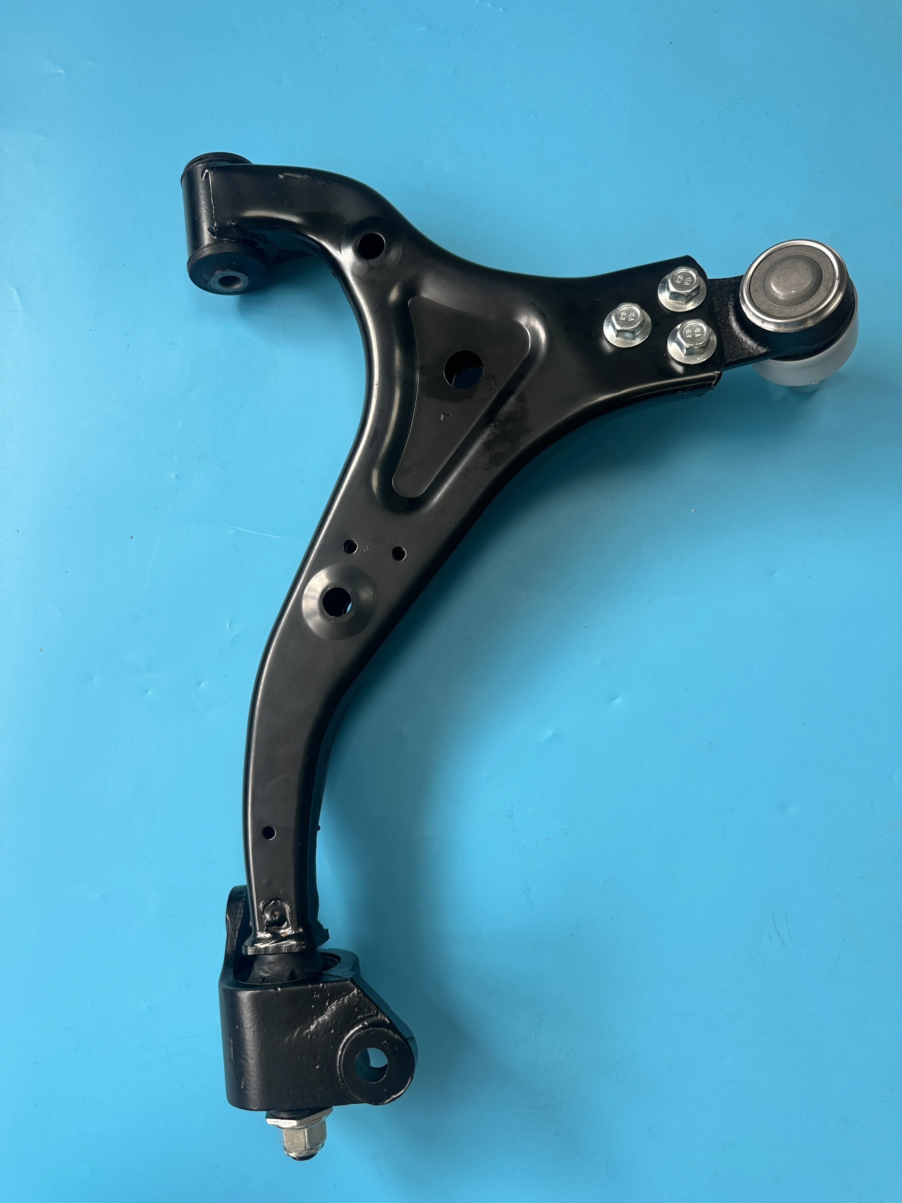 

Front Left Suspension Lower Arm Assy LH 4451034005 For Ssangyong Korando C