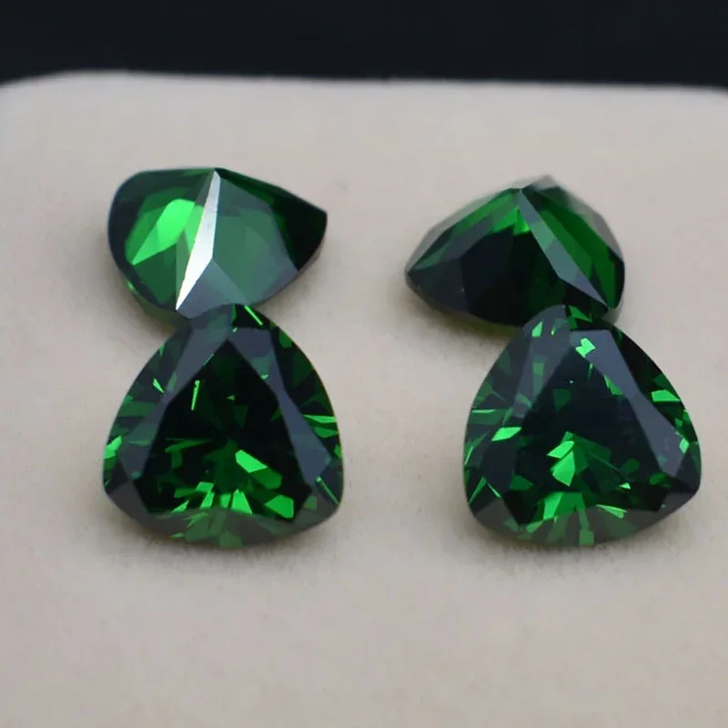 Loose Bulk Synthetic Emerald Corundum Inlaid Laboratory Grown Crystals Green Gemstone Used for Inlaying Bare Stones in Jewelry