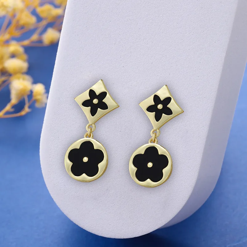 أقراط مبتكرة من خمس أوراق زهرة للنساء ، مجوهرات البرسيم للإناث ، هدية عيد ميلاد ، حفلة يومية ، مزاجية ، 3 ألوان ، جديدة #5