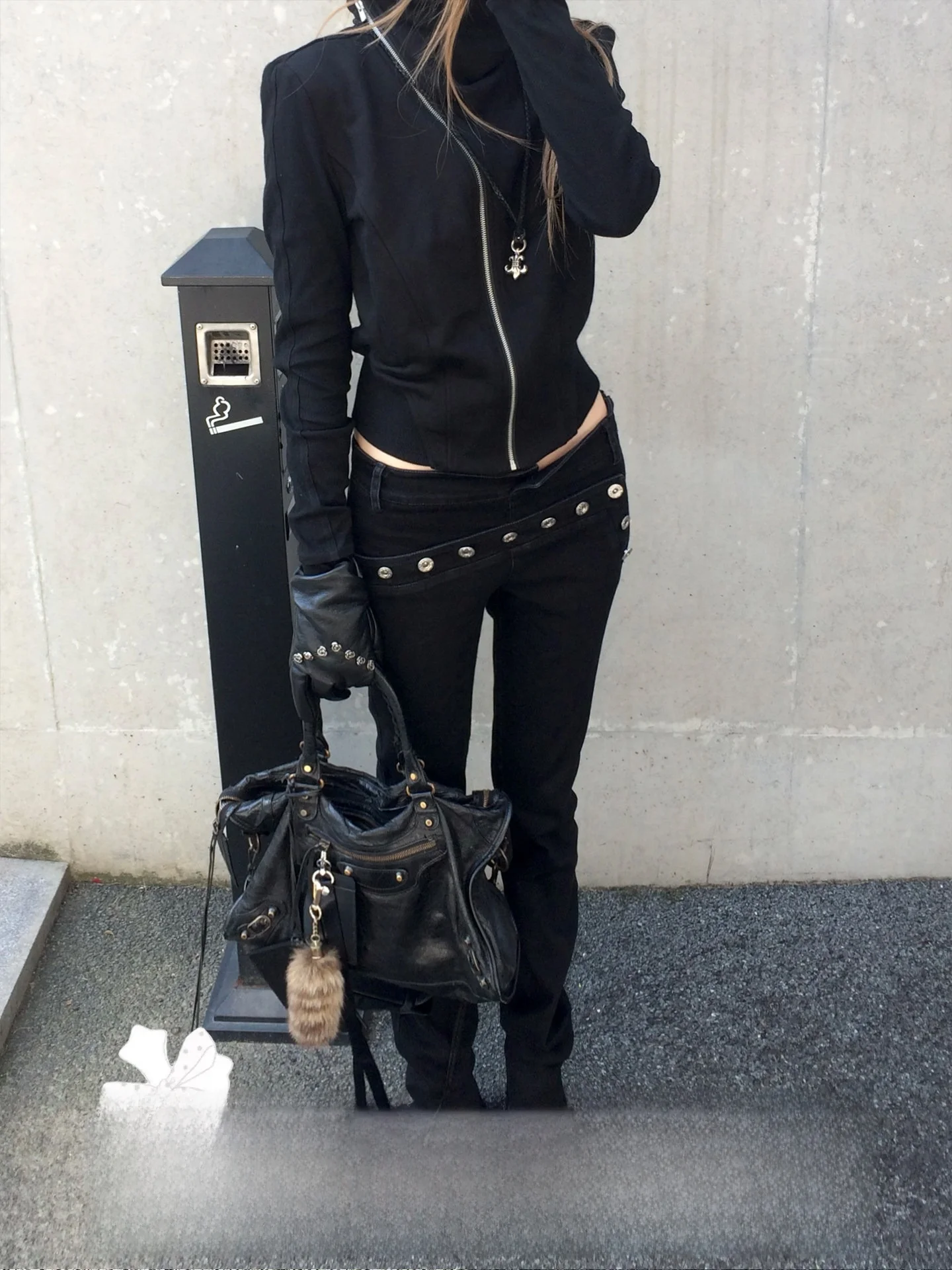 Low Waist Slim Fit Jeans Black Button Decorative Women's High Stretch Cotton Pants Rock Moment Fashion Ladies Premium Denim