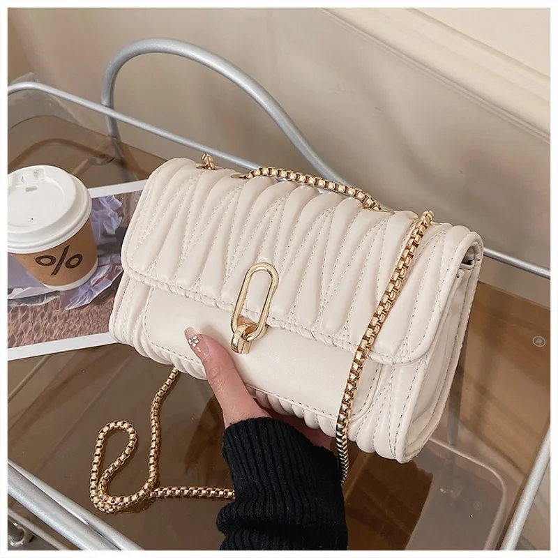 This Year's Popular Bag Handbag 2026 New Fashion Joker Crossbody Bag Pleated High-grade Handbag.