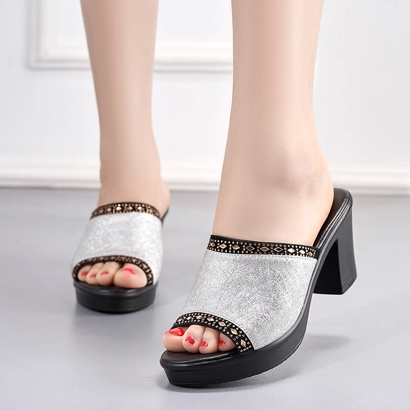 High-heeled Outside Summer Slippers Women\'s Middle-aged Mother Shoes Rhinestone Female Sandals