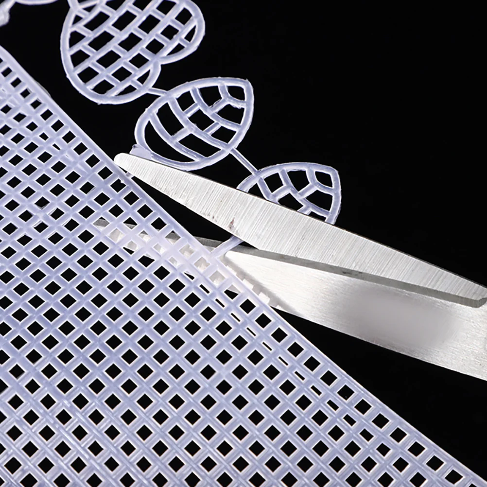 

5Pcs Plastic Mesh Canvas Sheets White Hardwearing Plastic Cross Stitch Canvas for Craft Sewing Handbag Making Craft Supplies