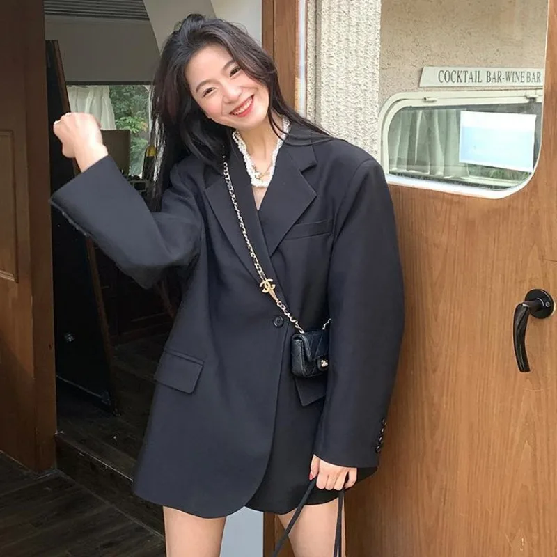 بليزرات نسائية ملابس خارجية سوداء نقية فضفاضة أنيقة بسيطة للخريف الميت موضة حديثا Kpop معطف غير رسمي كل مباراة طية صدر السترة خمر الإناث Ins