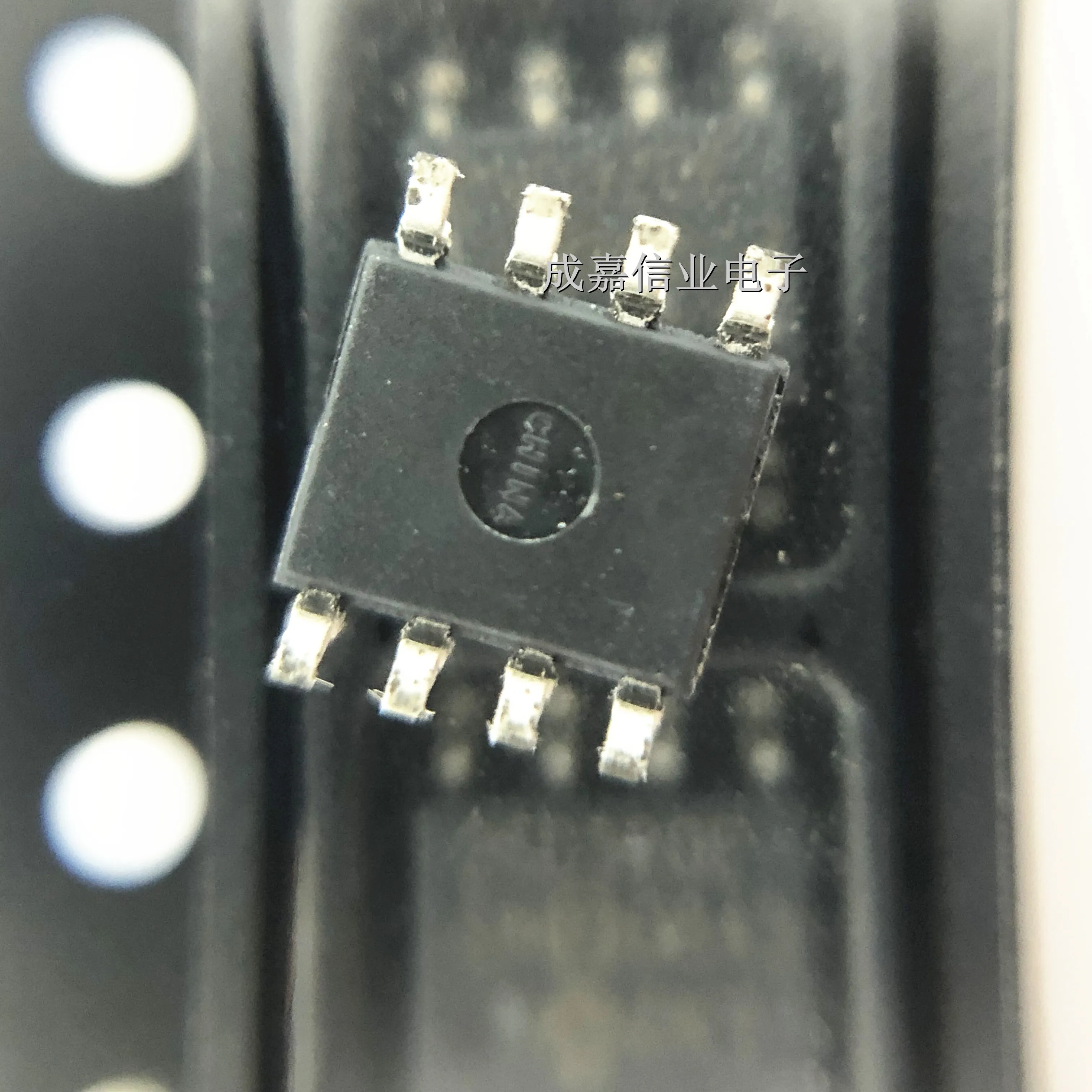 10pcs/Lot 25C320T-E/SN SOP-8 MARKING;25C320E SN EEPROM 32kbit 3MHz SPI 4.5V-5.5V
