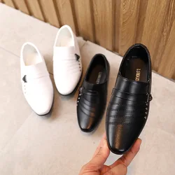 Zapatos de cuero para niño, calzado Formal con punta estrecha, estilo británico, blanco y negro, planos, para fiesta y boda, primavera y otoño