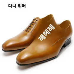 Scarpe da uomo in pelle Oxford di marca di lusso nero marrone fatte a mano con lacci a punta scarpe eleganti da ufficio per matrimoni scarpe formali da lavoro