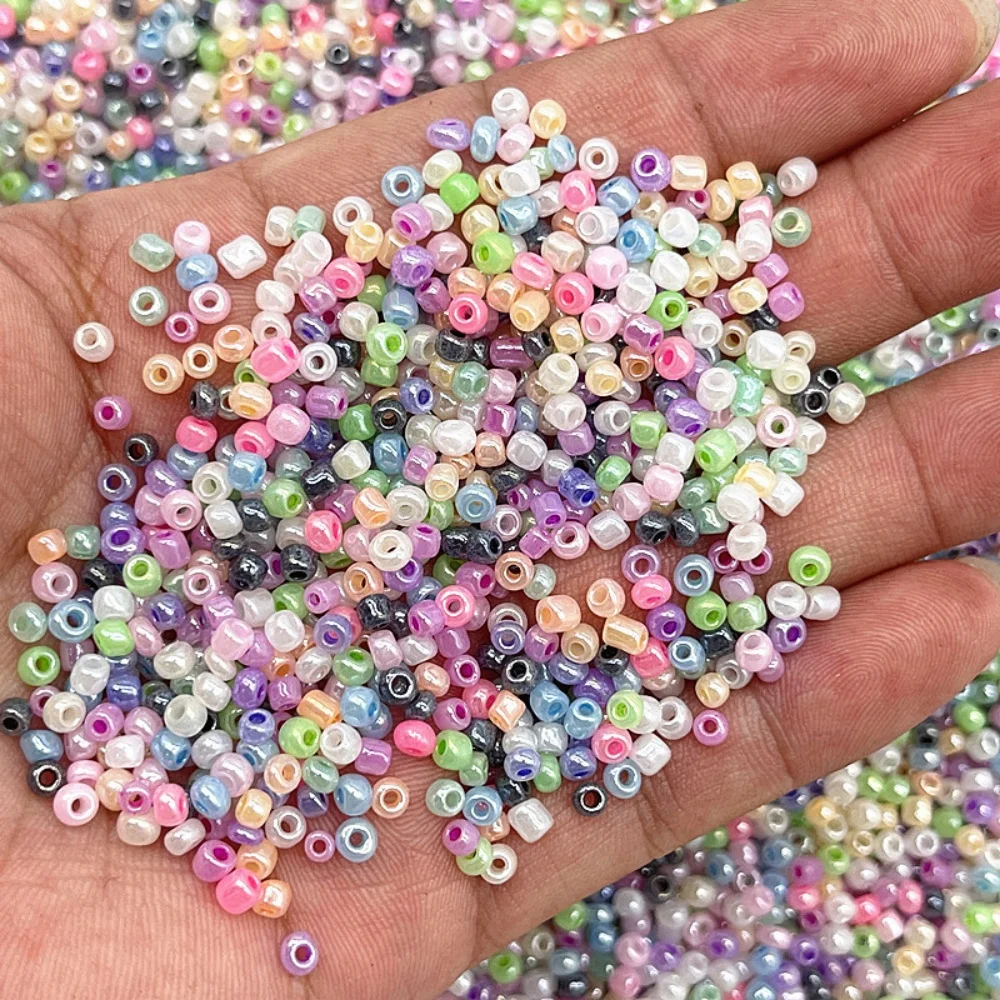 1000 Stück 2 mm große tschechische Glasperlen für DIY-Armbänder, Halsketten und Schmuckherstellung, DIY-Ohrringe und Halsketten