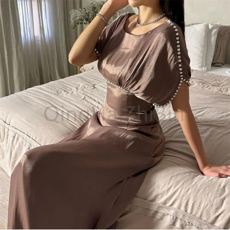 ชุดราตรีคอกลมแบบสั่งตัด ผ้ามันวาว สำหรับผู้หญิง ชุดออกงานทางการ งานพรอม ทรงเข้ารูป ยาวกรอมพื้น สำหรับโอกาสพิเศษ ปี 2025