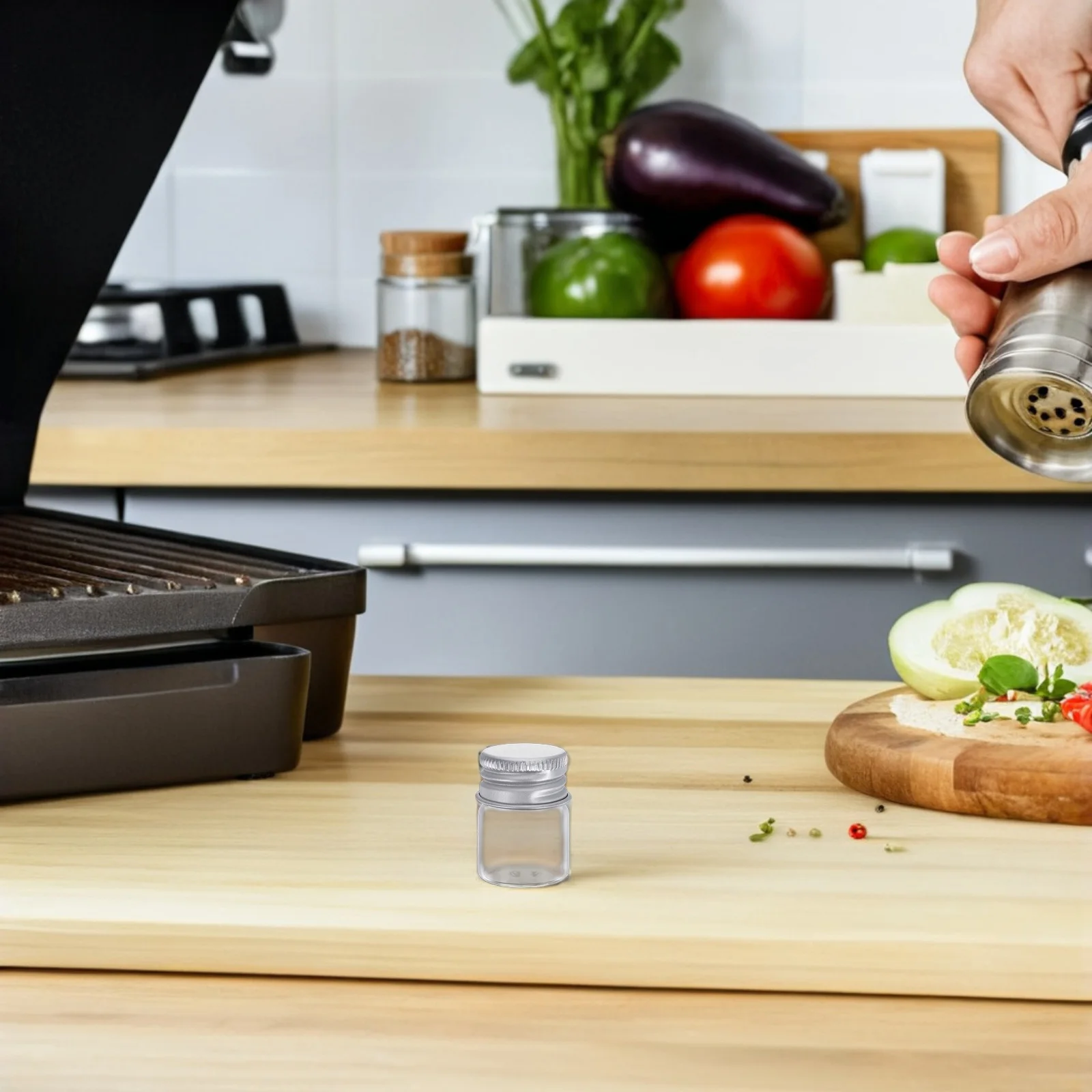 

12Pcs Transparent Glass Storage Jars Sealed Containers for Flower Tea Sugar Spices Decorative Gift with Aluminum Stopper