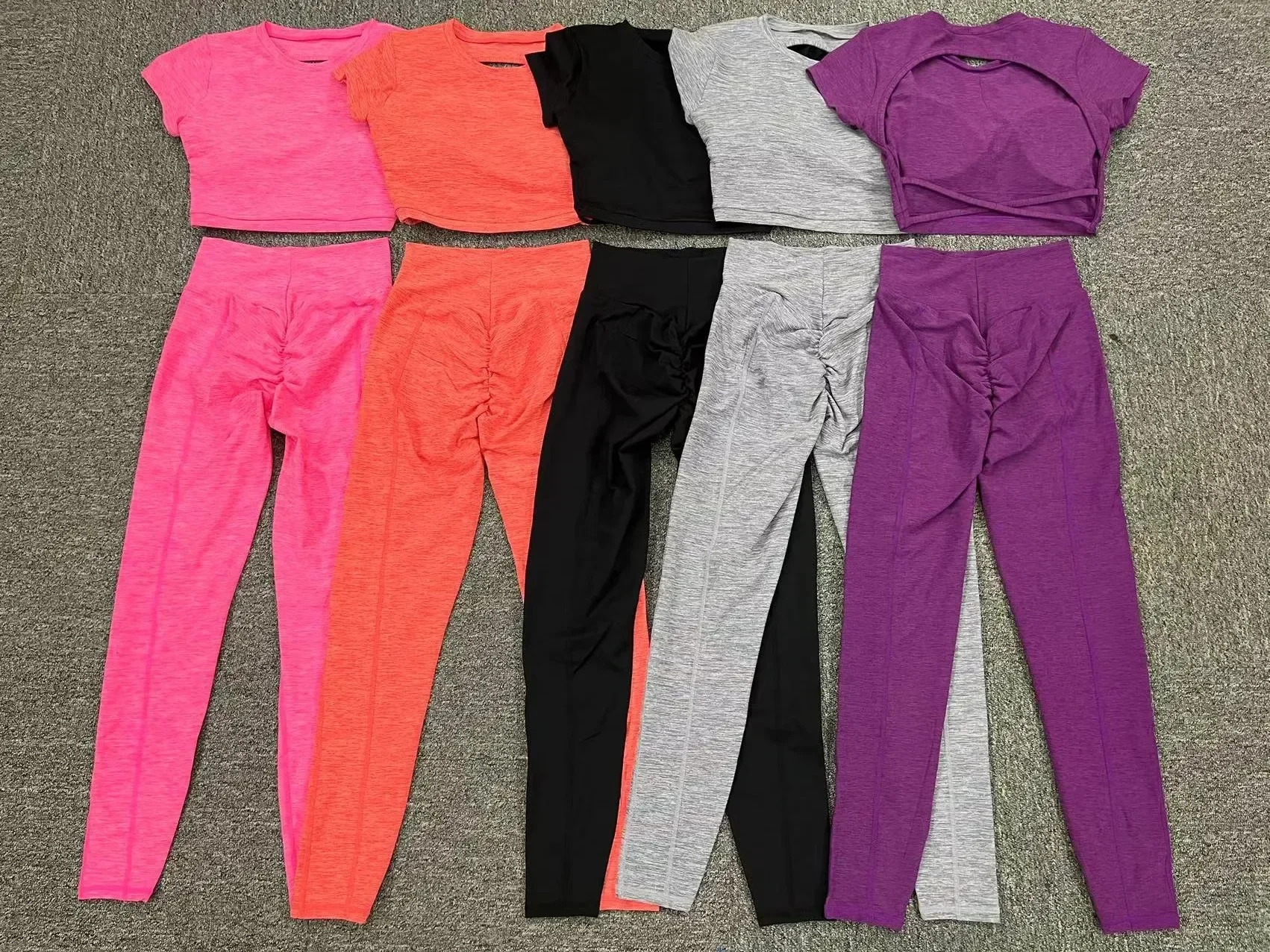 Conjunto de mallas deportivas con espalda descubierta para mujer, traje de gimnasio Sexy, chándal de manga corta para Fitness, ropa de Yoga rosa
