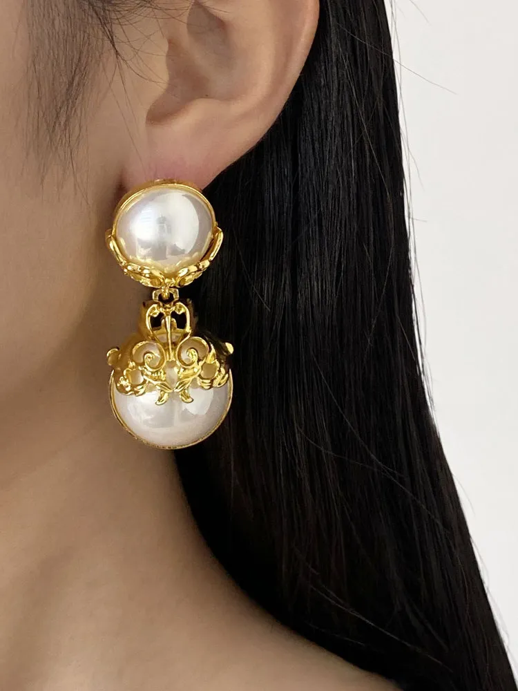 Vintage Metal Lace Pearl Women's Earrings Hollow out Design Fashionable Jewelry Alloy Embedded Artificial Gemstone