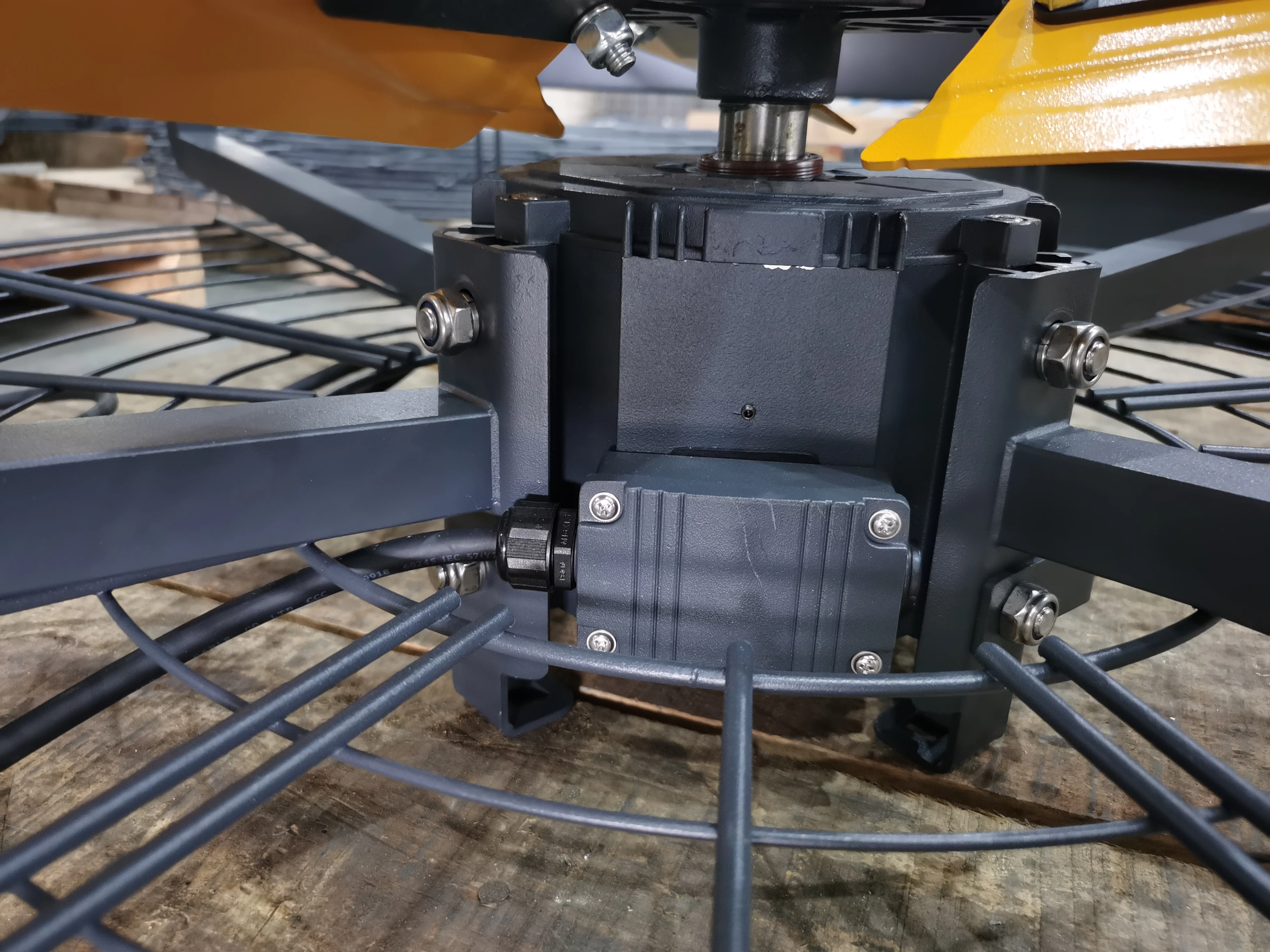 Ventilatore da magazzino industriale di grandi dimensioni montato a parete da 1,2 m e 0,9 m a prezzo di fabbrica tipo Hvls