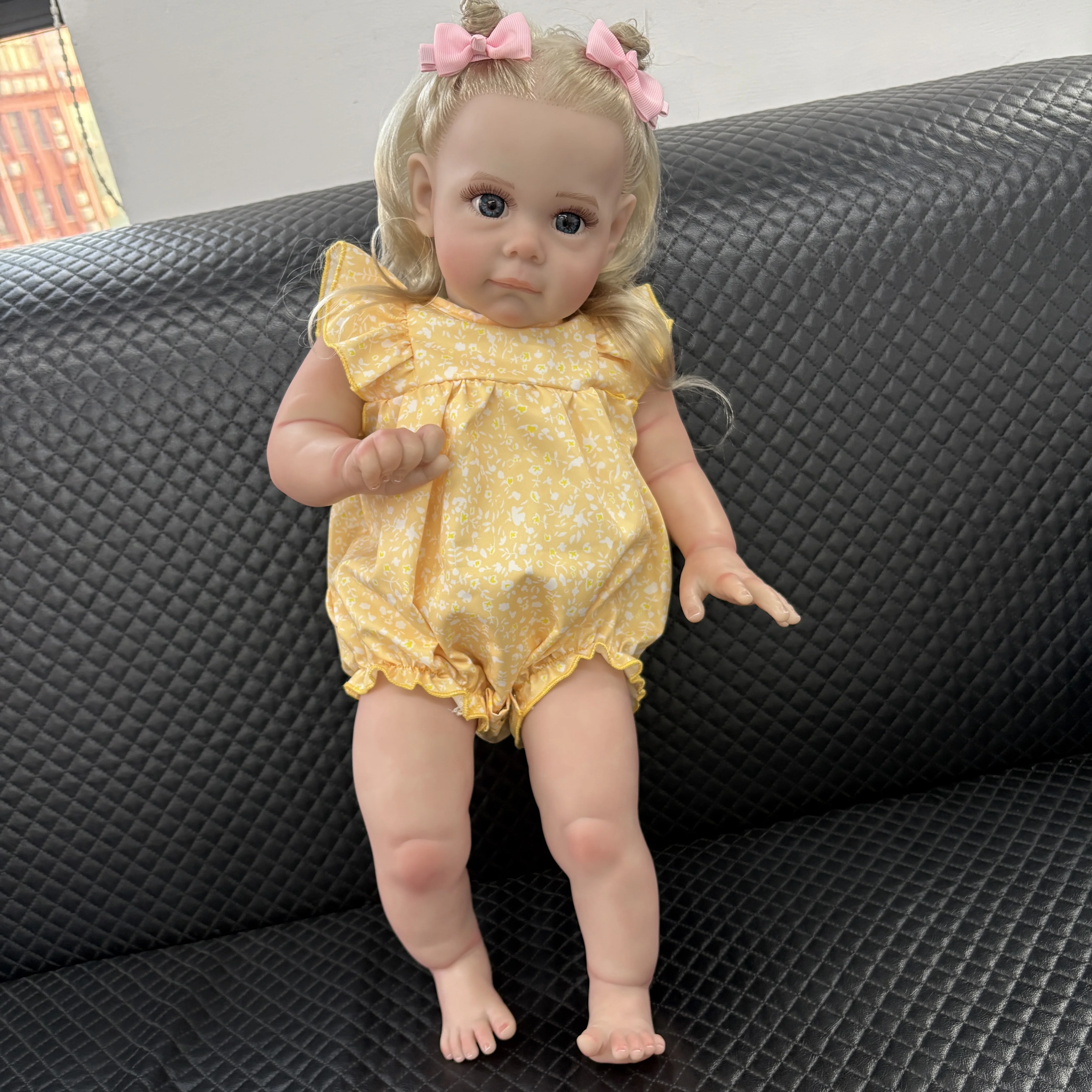 22'' 55cm Reborn Maggie Real Looking Multiple Layers 3D Skin with Visbile Veins Lifelike Soft Touch Cuddly Baby Dolls Bebe Gift
