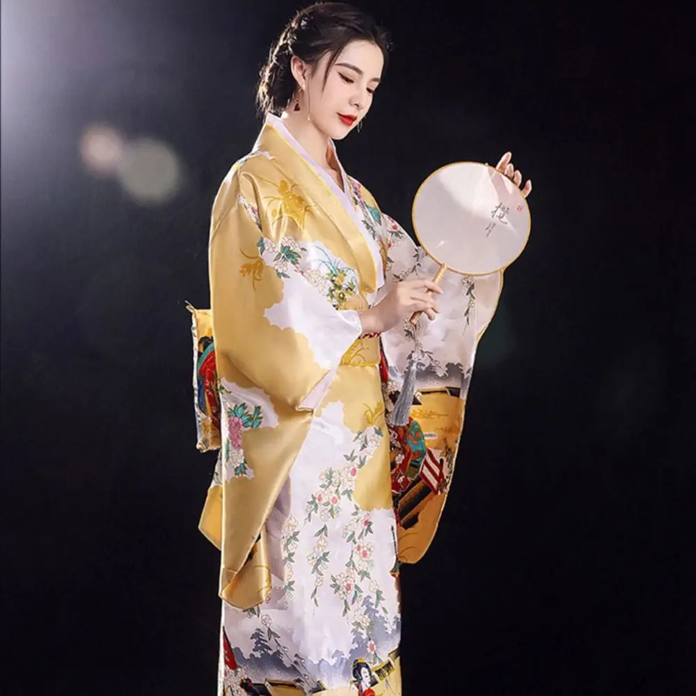 

Косплей Костюм Традиционное японское кимоно в японском стиле Элегантное кимоно для девочек Сакура Платье с цветочным принтом Азиатское