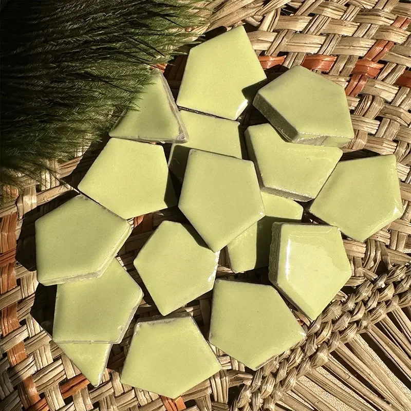 100 g Porzellan-Mosaikfliesen zum Selbermachen, Basteln, Keramikfliesen, Mosaikherstellungsmaterialien, Hobby-Stücke, Großpackung 917