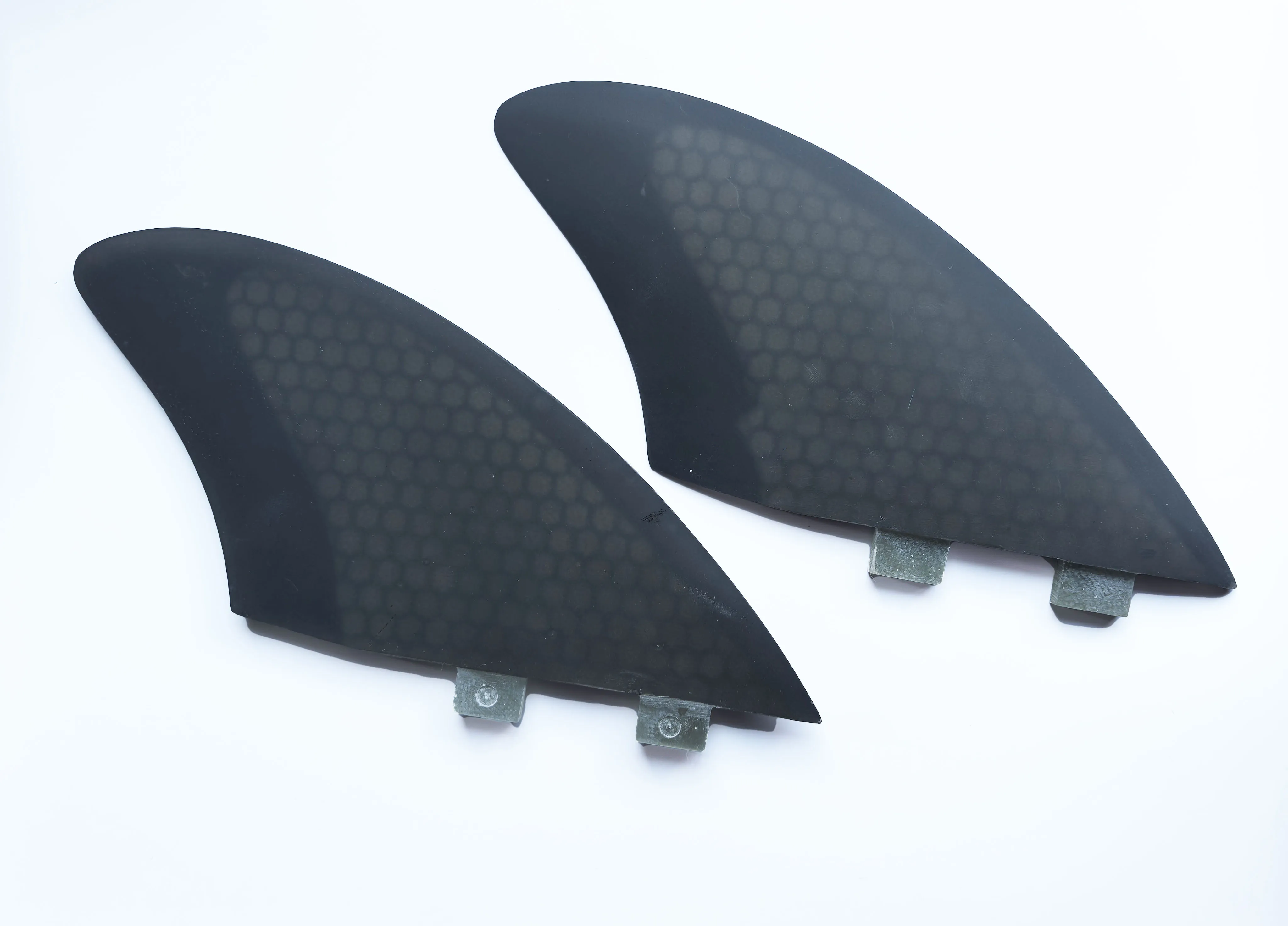 Clearance Price High Quality Surfboard Fins FCS 1 + TWIN  2 Piece Set Made of High Quality Fibreglass and Honeycomb Paddleboard