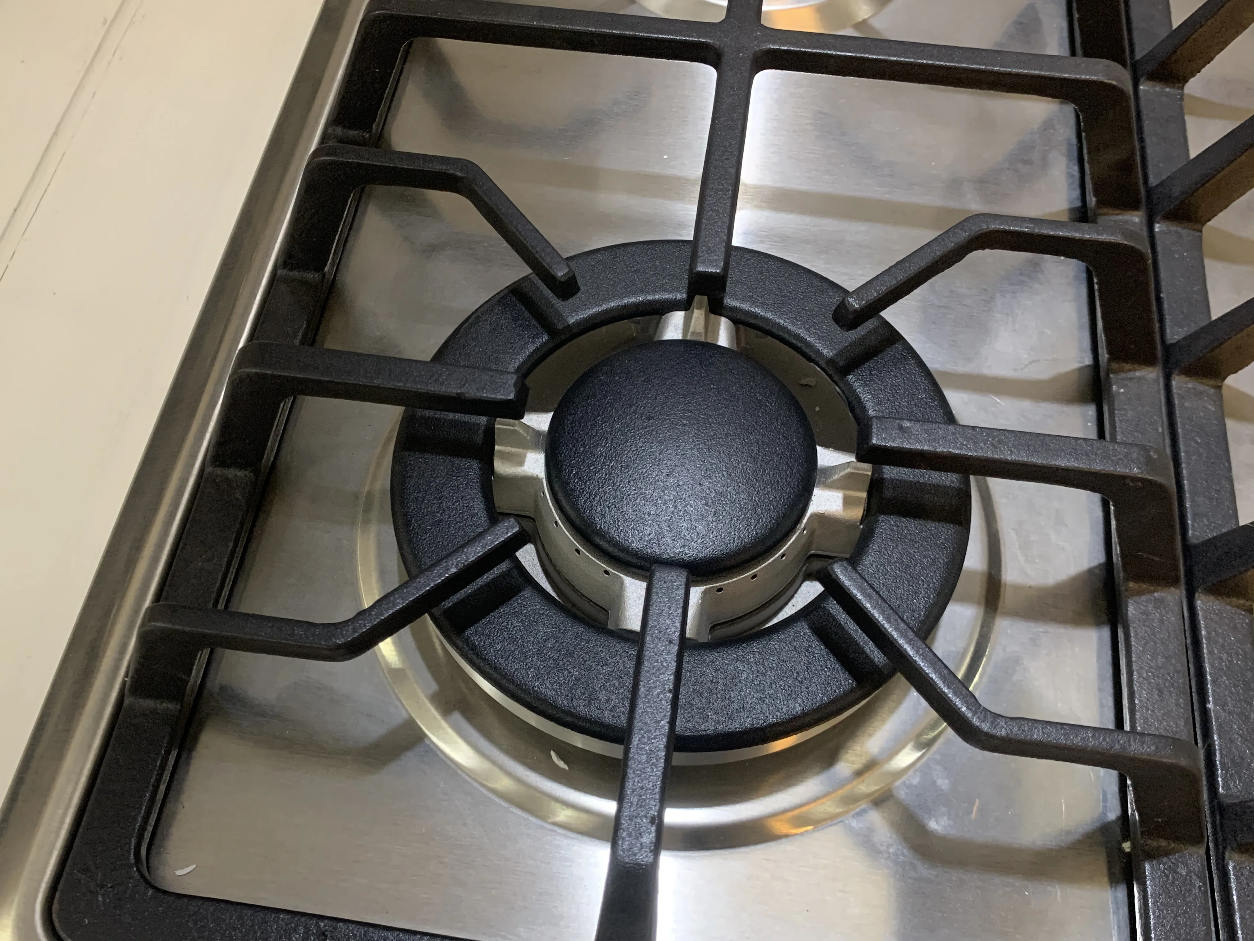 جودة 5 شعلة موقد غاز التكنولوجيا الفولاذ المقاوم للصدأ سطح البطارية الكهربائية جيدة للاستخدام في الهواء الطلق سعر معقول طباخ الغاز