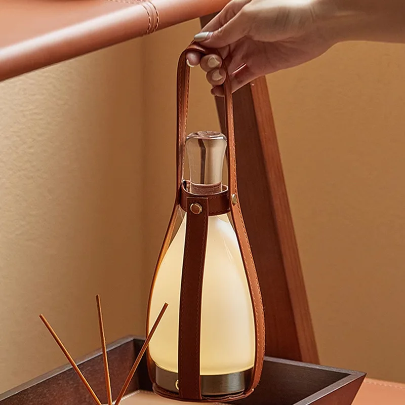 Portable wine bottle table lamp ins wind light luxury creative bedroom  celebrity clear bar model room decoration charging lamp