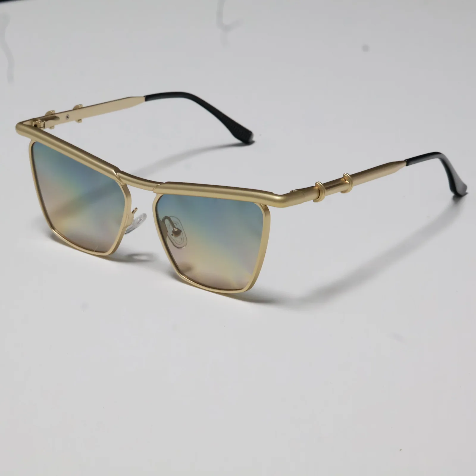 

Classic Cat Eye Shield Punk Sunglasses Women 2025 Luxury Brand Vintage Square Metal Frame Night Vision Sun Glasses For Ladies
