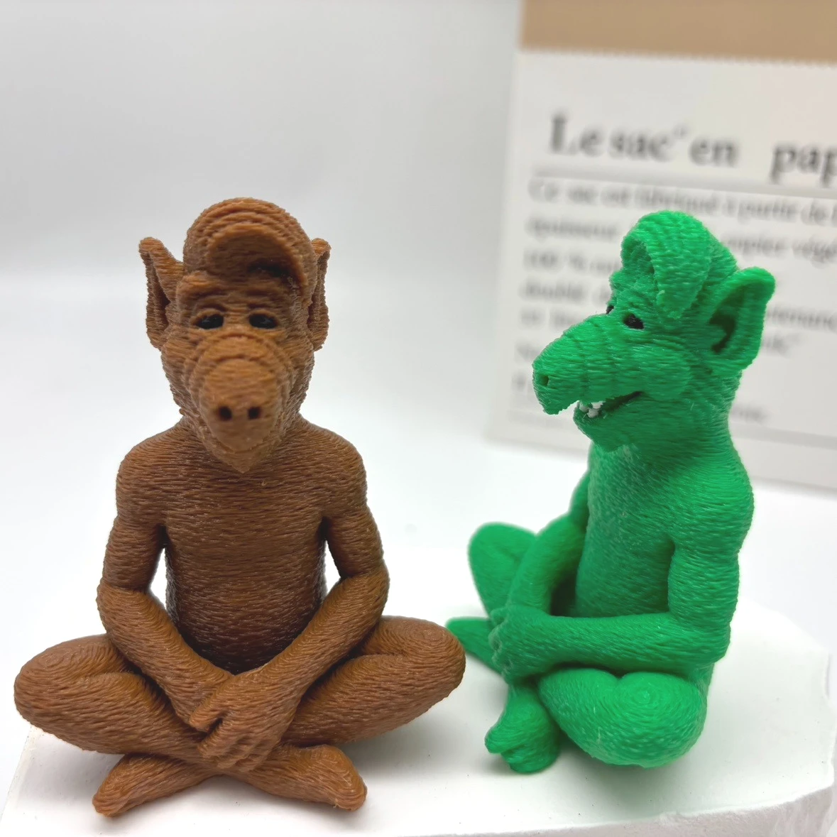 Alf Meditating Alien Statue, Alf Tv Show Comedy Character Figurine, Fan Nostalgia Gift, 3D Printed Statue Figurine, Alien Appearance Presented in Meditating Pose, Car Hanging Ornament Perfect Christmas, Halloween, and Easter Gift Ideas - Alf Unique Design, Suitable for Alf Fans and Pop Culture Collectors, Home Garden Tv Cabinet, Indoor and Outdoor Decoration, Alien Statue.
