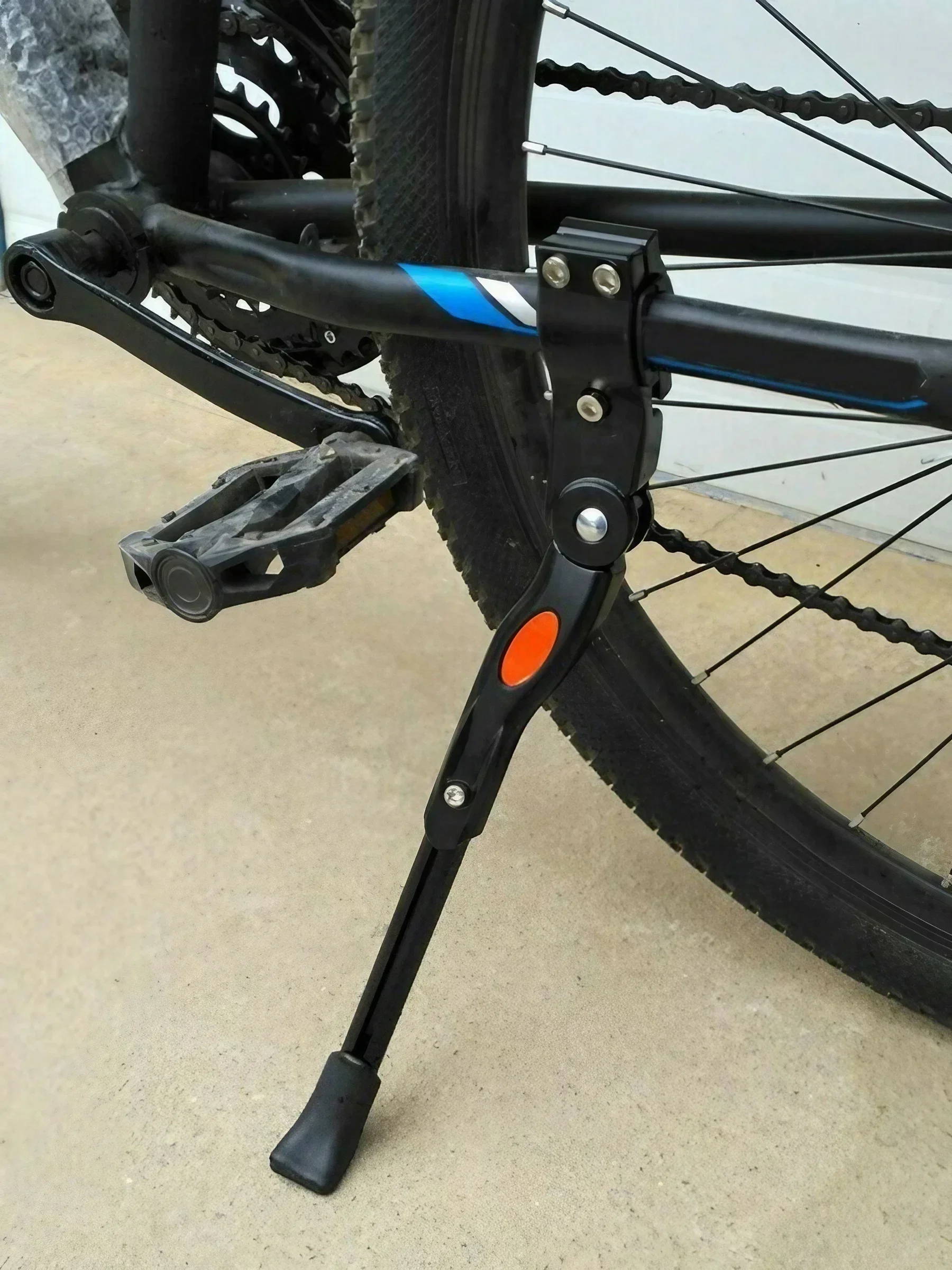 AliExpress Bicycle Kickstand Parking Rack Adjustable  Bicycle Side Support Kickstand for 22 24 26 Inch Mountain