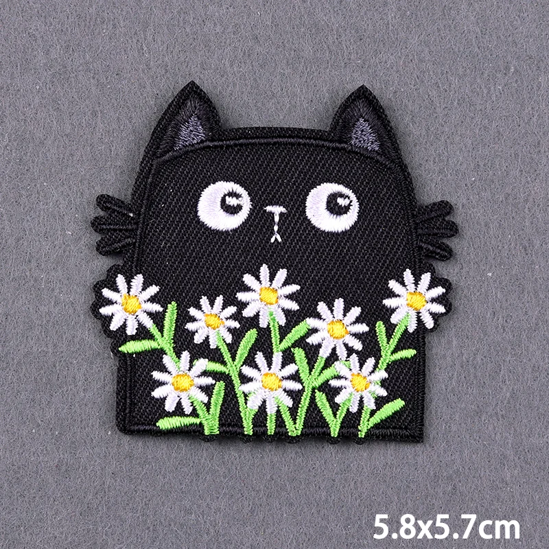 Hippie Cartoon Animal Iron On Patches For Clothing DIY Embroidery Ironing Stickers On Clothes Cute Cat Fusible Patch Badge