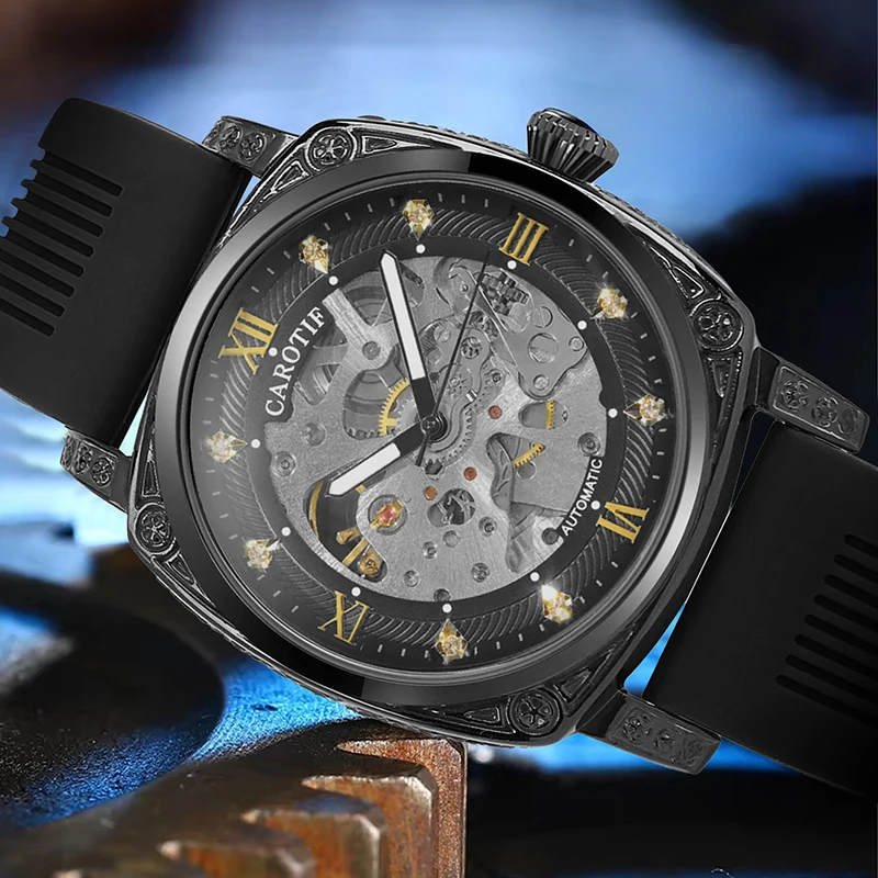 Un orologio meccanico automatico cavo da uomo con nastro nero retrò in rilievo dal design di nicchia di fascia alta, stile business