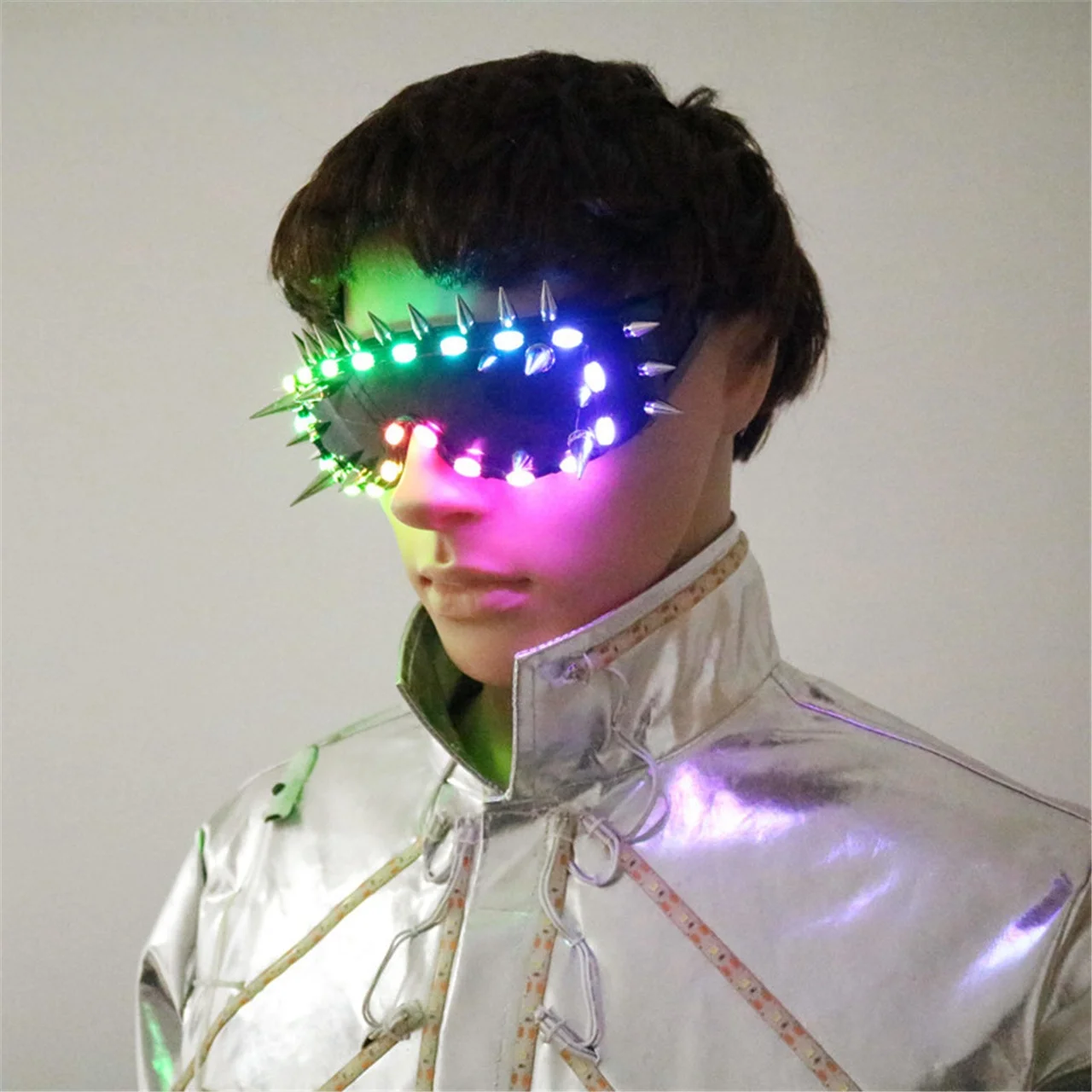 

Full-Colour LED Luminous Glasses For Night Party Cool Rivets Fluorescent Mask Stage Performance Glasses Props