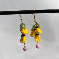 Lovely banana earrings fruit flowers charming collocation for people who like fruit bananas