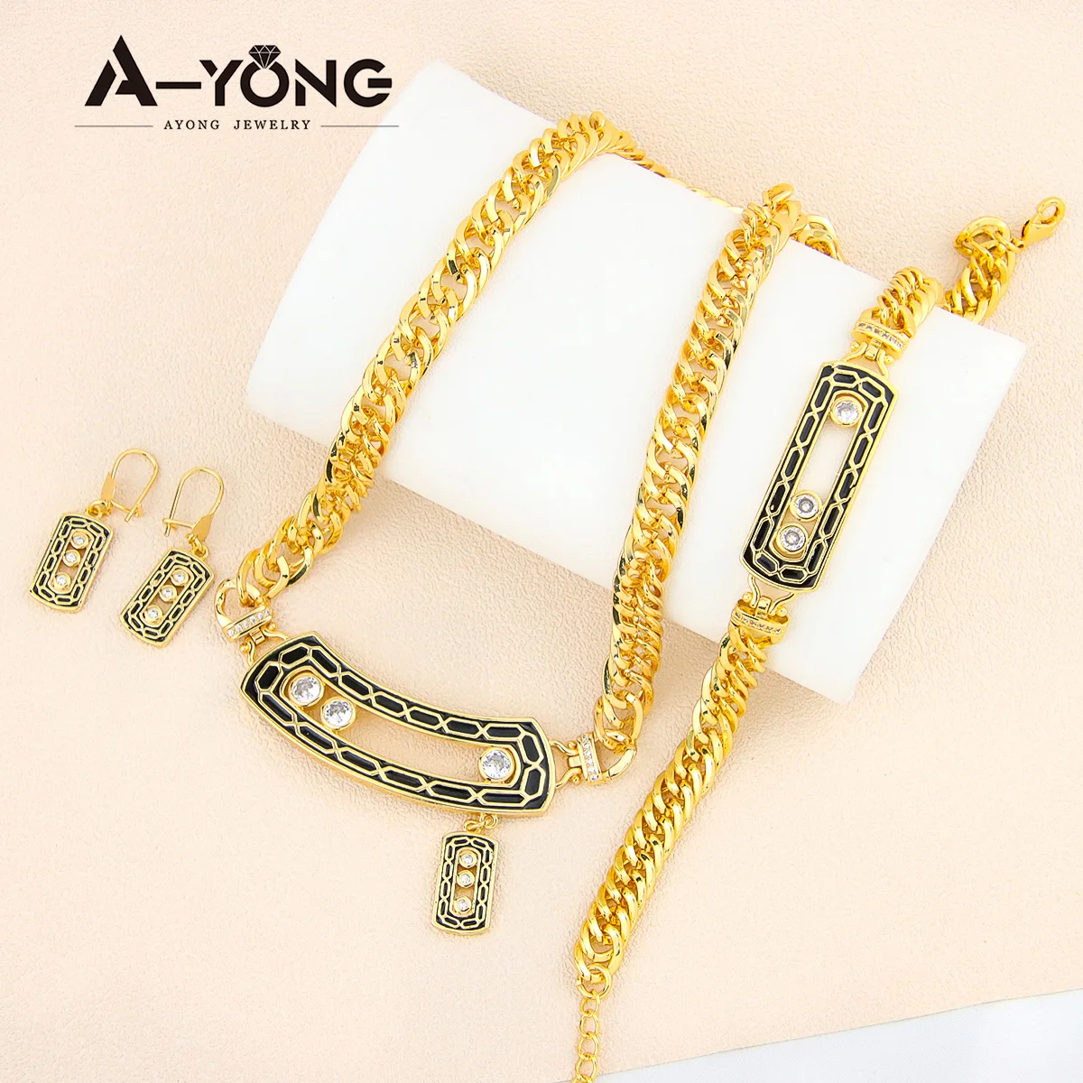 Luxury Saudi Gold Plated Cuban Necklace Set 21k Gold Color Ethiopia Fashion Punk Chokers Dubai Women Event Party Jewelry