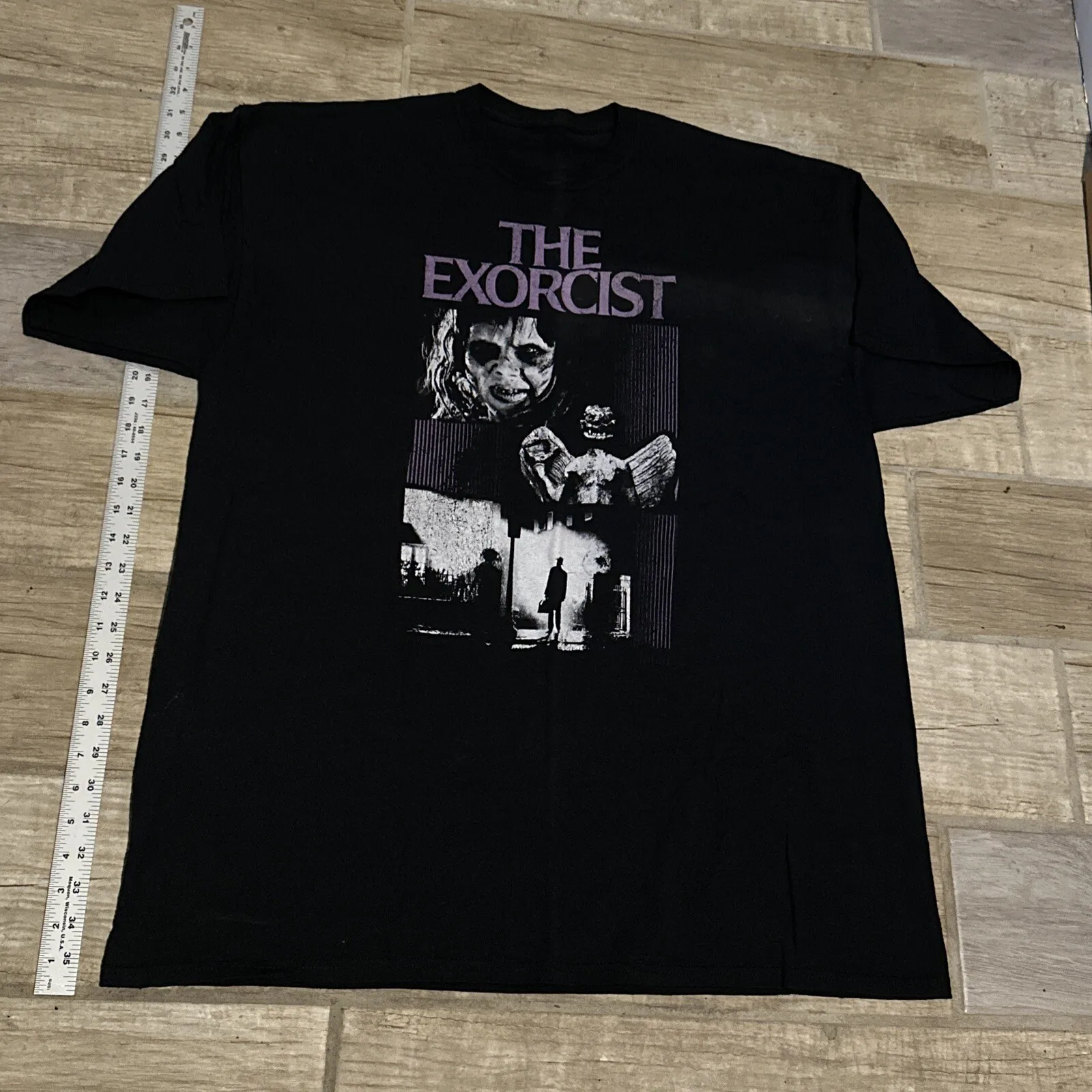Camiseta Preta de Manga Curta com Estampa da Capa do VHS do Exorcista, Tamanho 3XL, Lote B