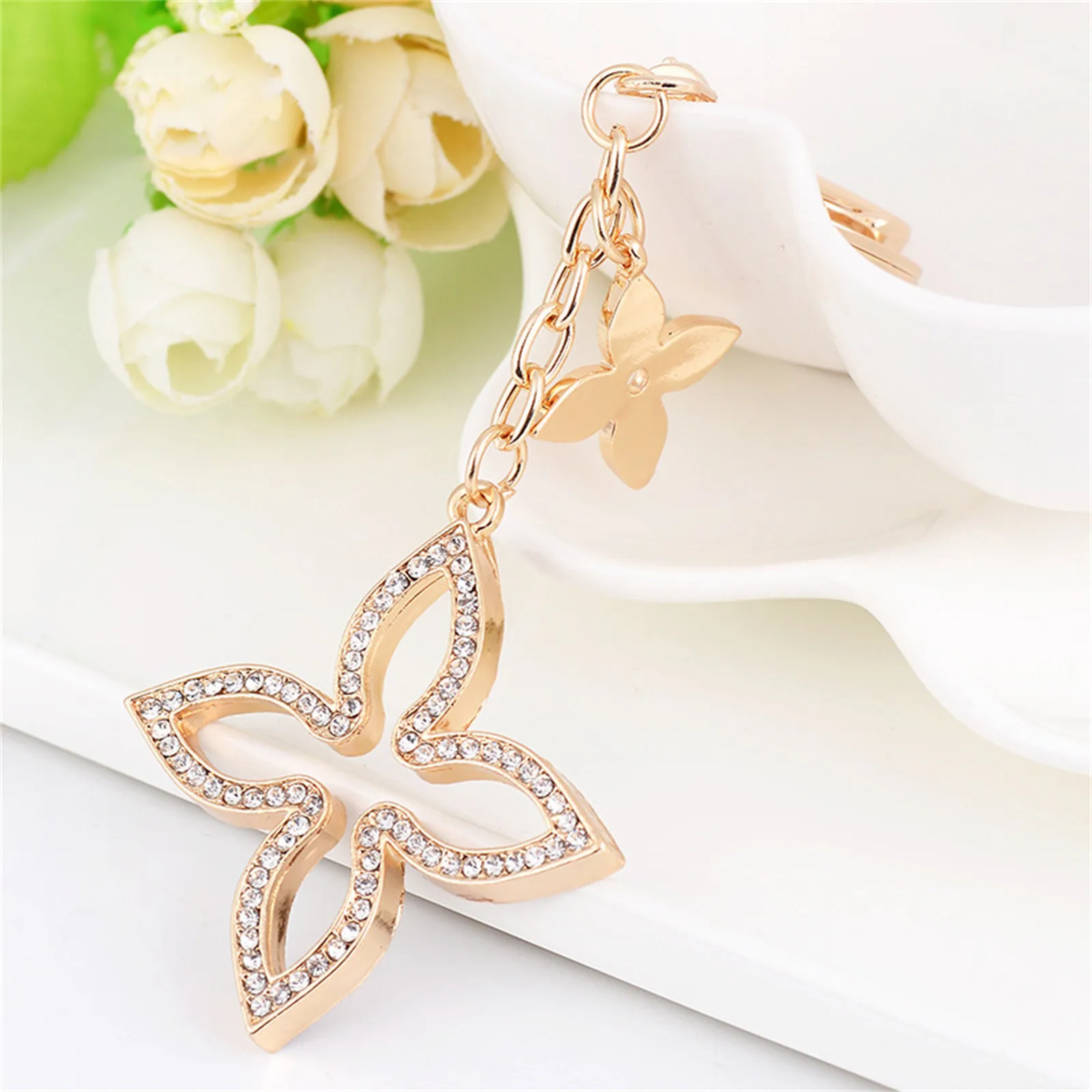 Creative Four-Leaf Clover Car Keychain Pendant Fashionable And Exquisite Women\'S Bag Pendant Things For The Home Office Decorati