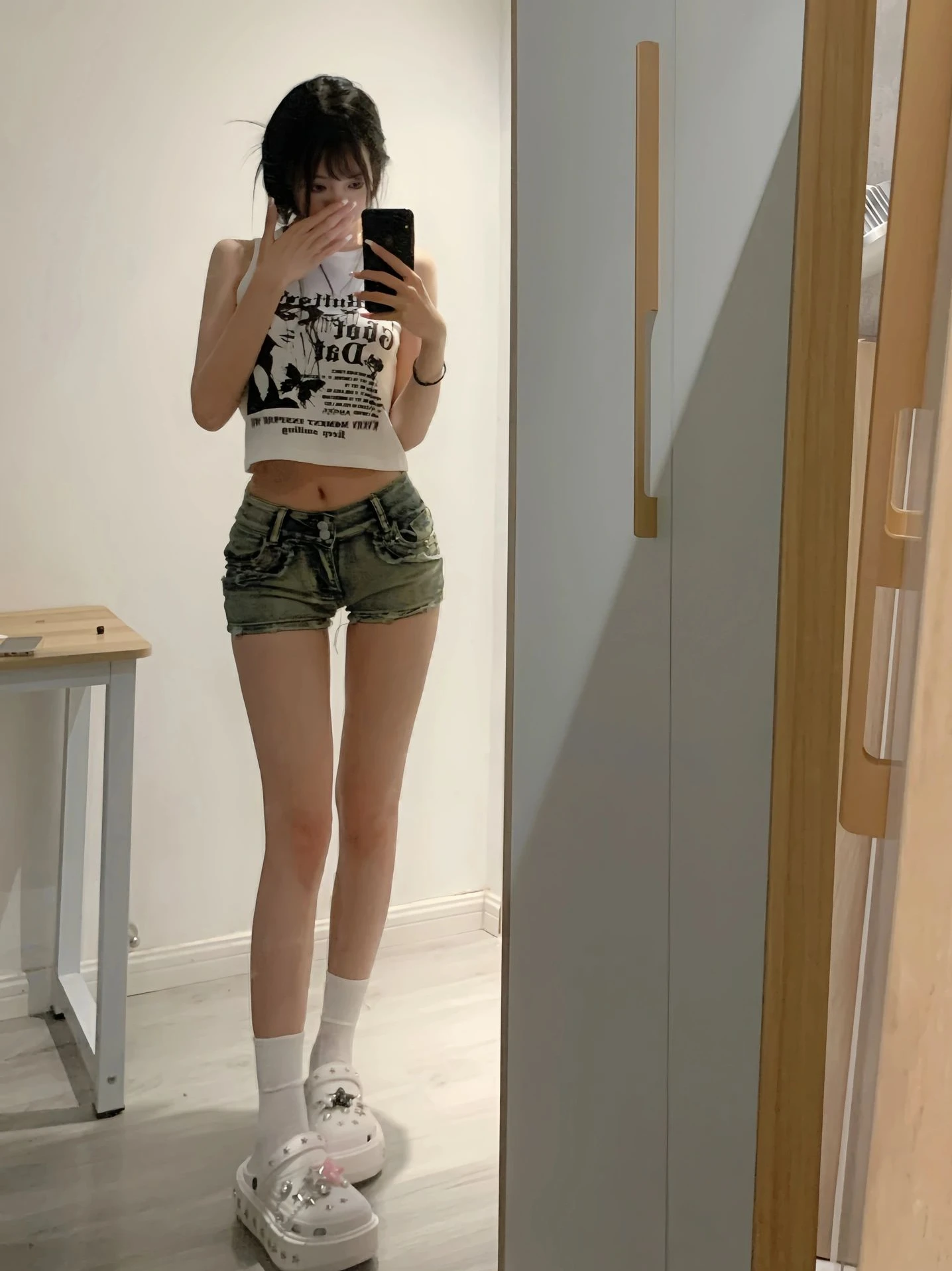 

Сексуальные широкие джинсы с низкой талией, женские осенние утягивающие брюки High Street, шорты в стиле ретро, американские девушки, прямой крой