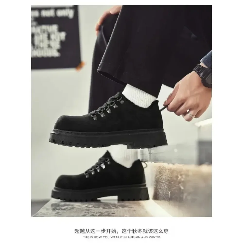 2025 nuevos zapatos Derby tendencia zapatos de cuero pequeños para hombres mocasines elevadores de plataforma de moda zapatos de plataforma para hombres