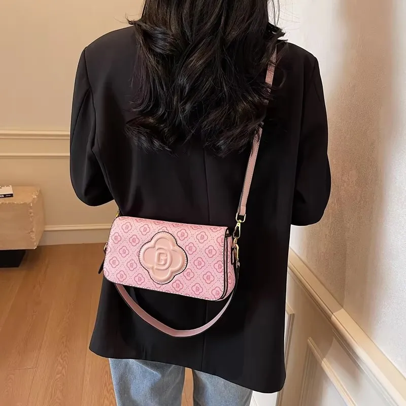 

Unique Minimalist Clutch Bag - Stylish Retro Satchel With Designer Letter Logo & Versatile Crossbody/Tote Style