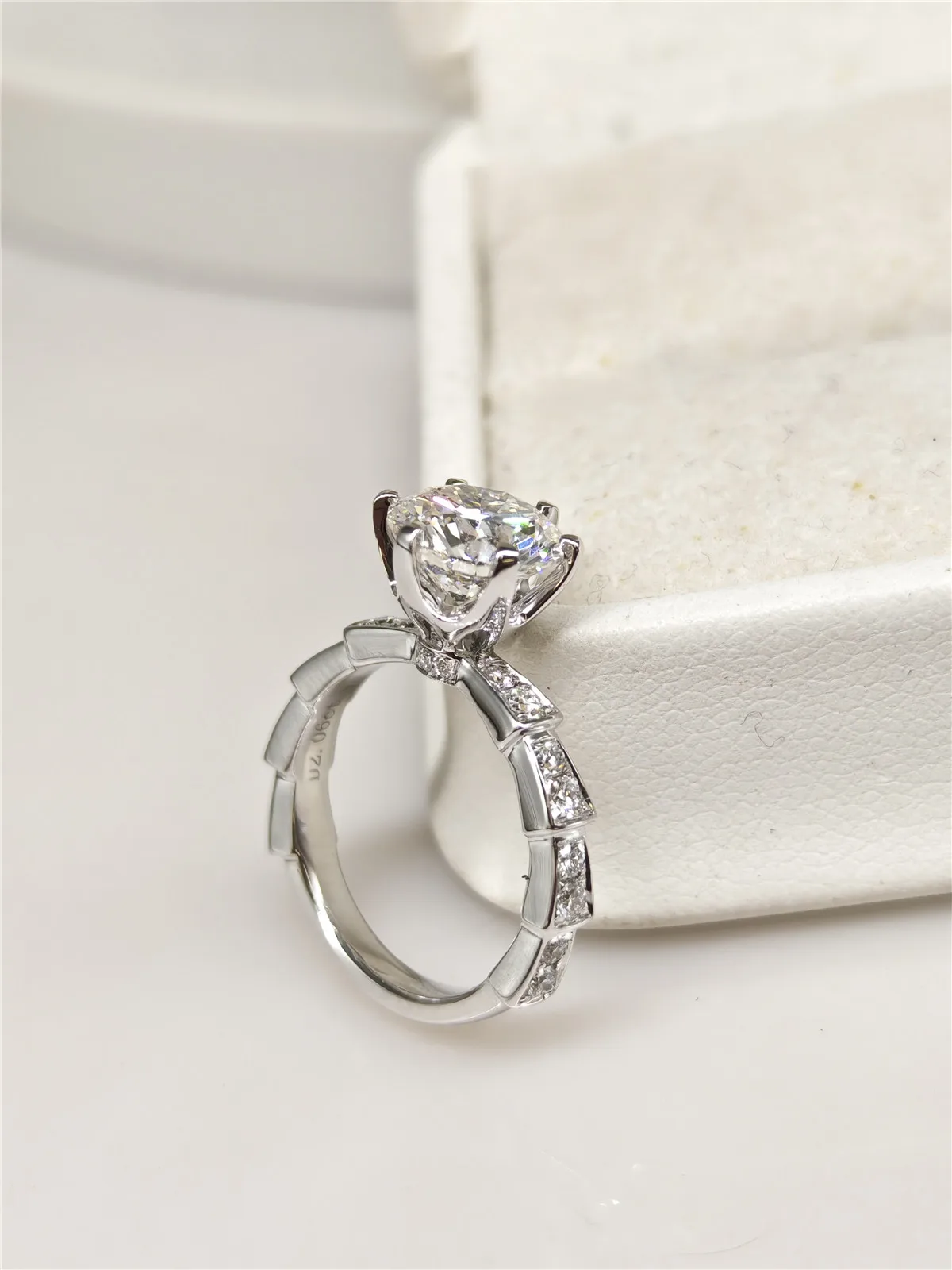 

Platinum PT950 Lab-Grown Diamond Snake Bone Ring with 6-Prong Setting, 3CT Engagement Ring for Women, 18K Gold Luxury Custom Jew