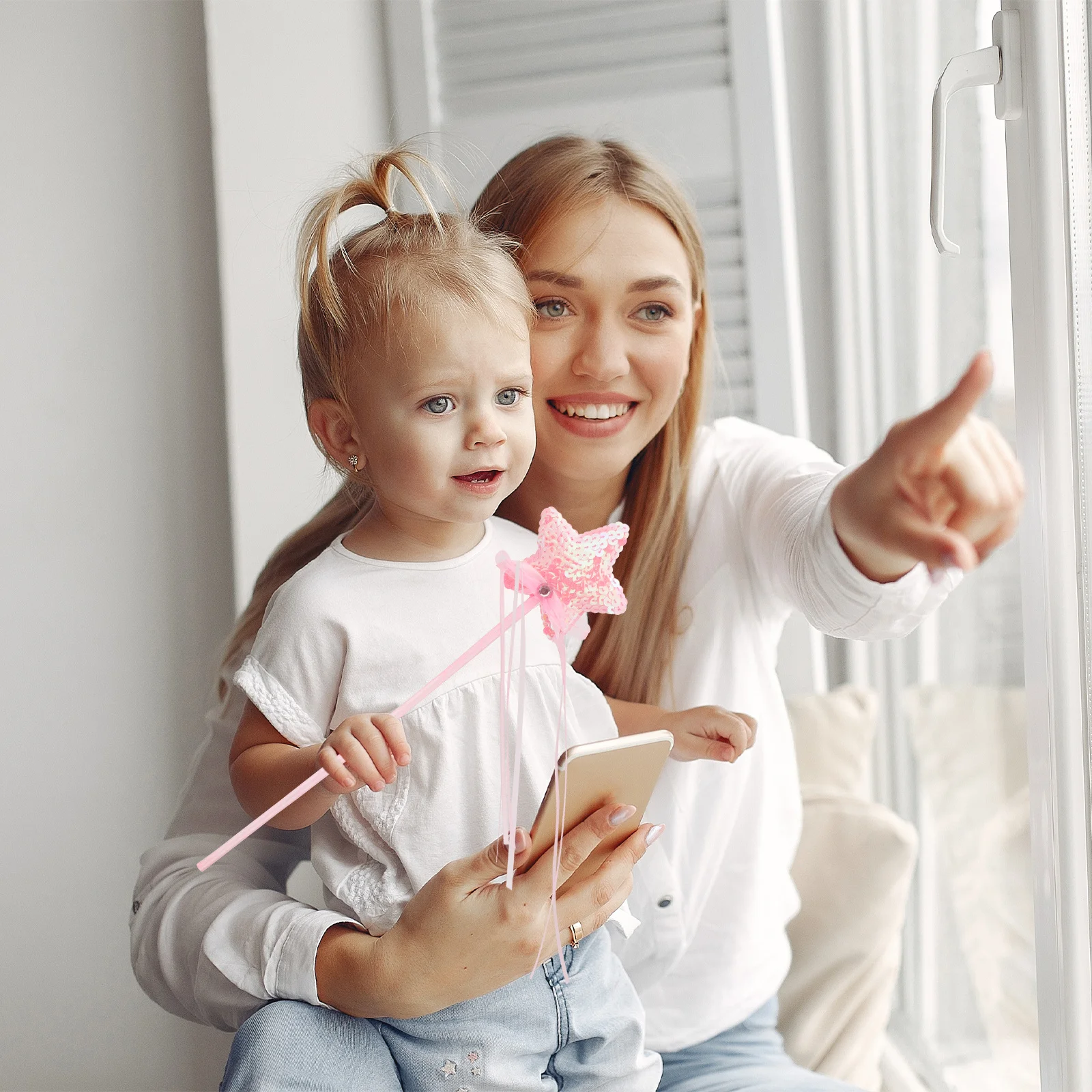 2Pcs Star Shape Fairy Stick Bright Shiny Kids Party Favors Birthday Stage Performance Props for Children Girls