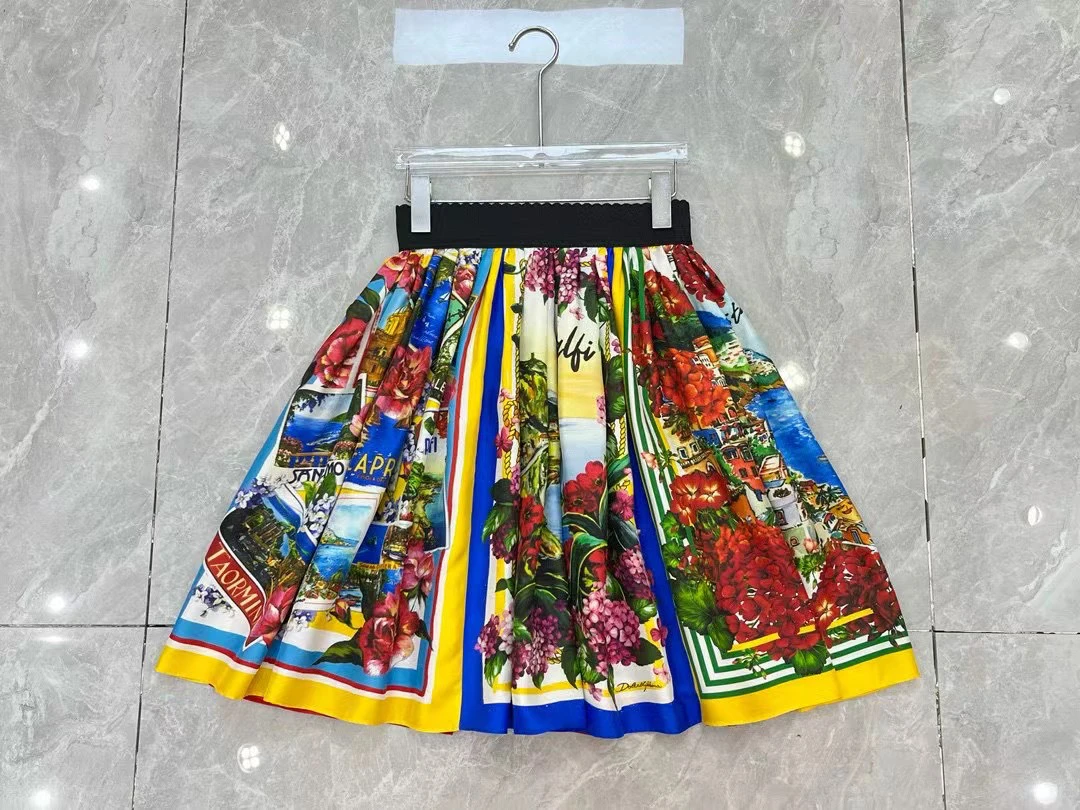 

Faionable Silk Scarf with Pleated Skirt Street Sle Floral Patterned f-length Skirt Designed for Autumn Season