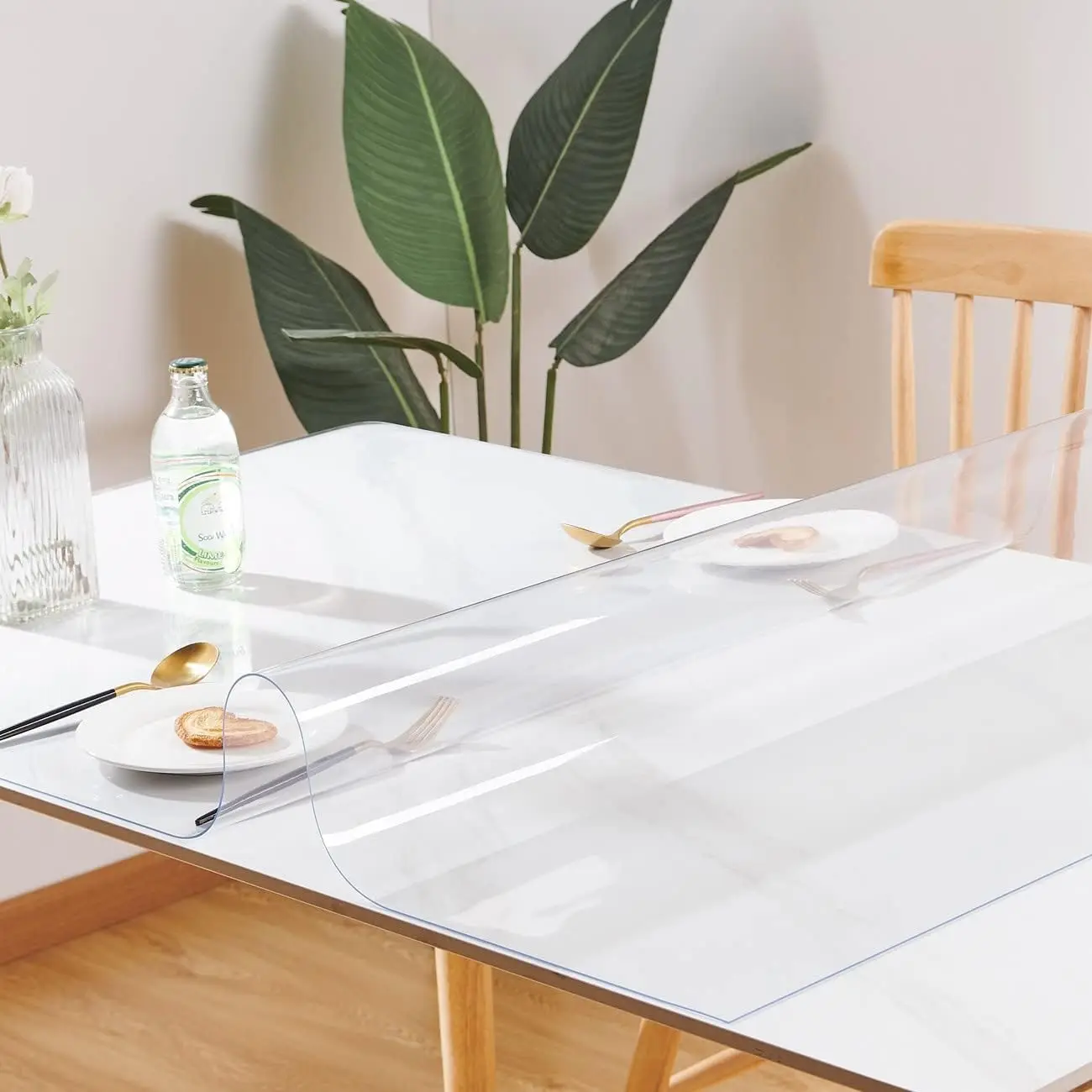 

Custom 1.5Mm Thick Crystal Clear Table Cover Protector 40 X 66 Inch Waterproof Pvc Protective Table Pad Transparent Mat For