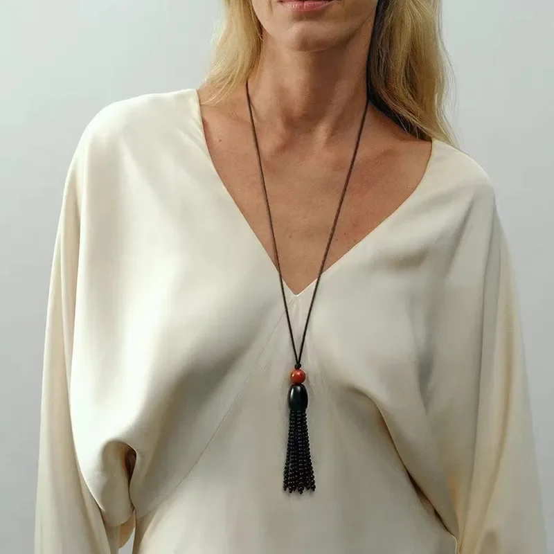 Light luxury black agate beaded fringed necklace temperament versatile high sense pendant niche design leather rope fringed
