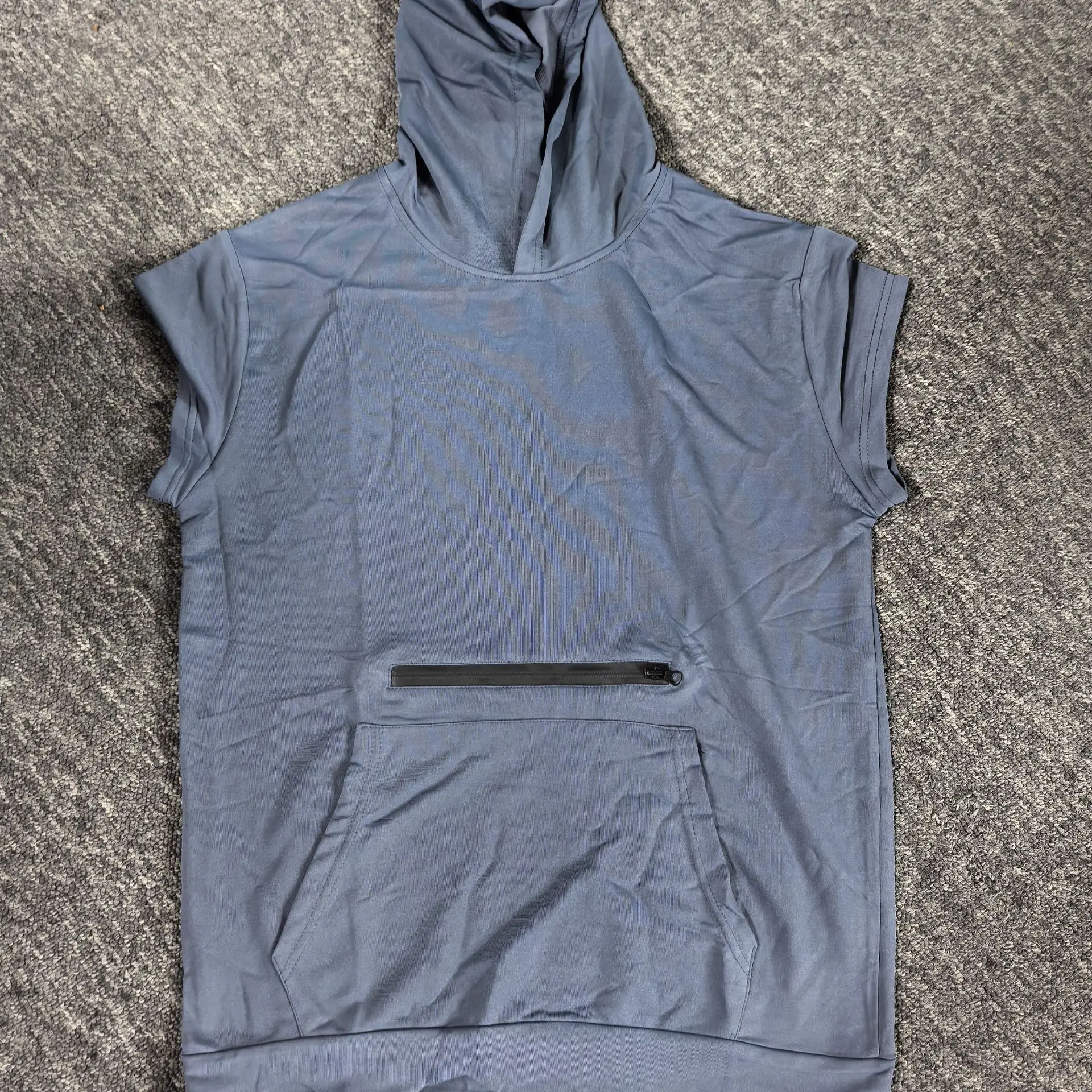 Men's Hooded Sleeveless Sweatshirt, Solid Color, Slim Fit, Fitness Vest, Street Style, Trendy, Cool, Casual Hooded Tank Top.